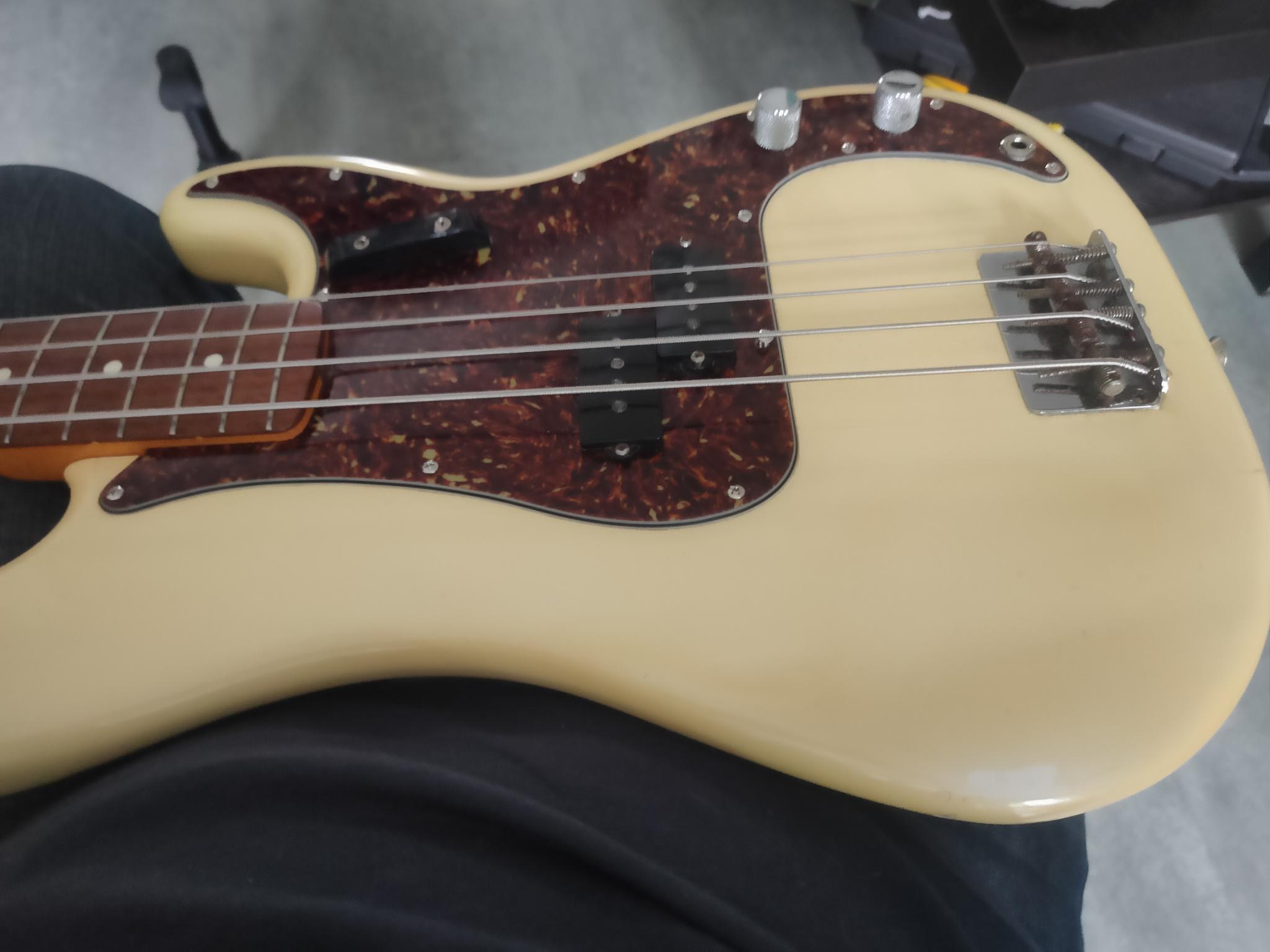 Fender American Vintage '62 Precision Bass (41955)