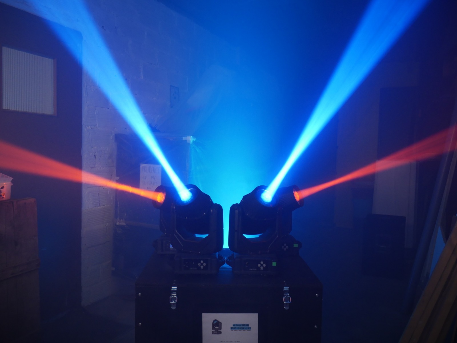 2 lyres beam étanches LED 