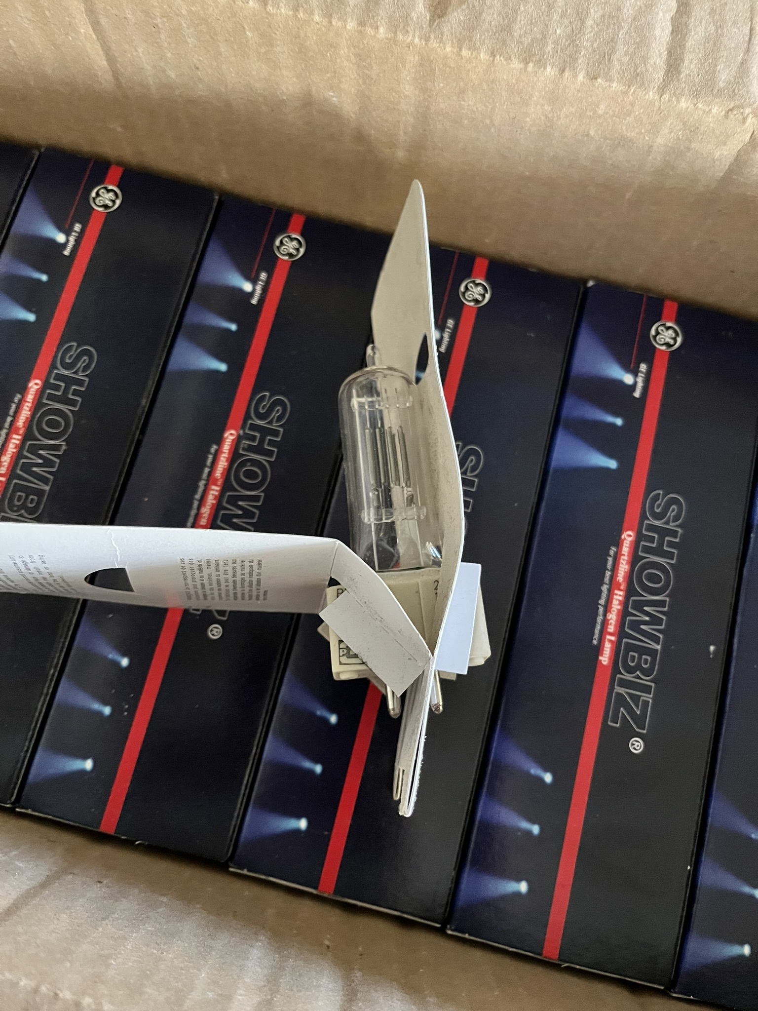 Vends ampoules 1000 W halogène pour projecteurs de scène