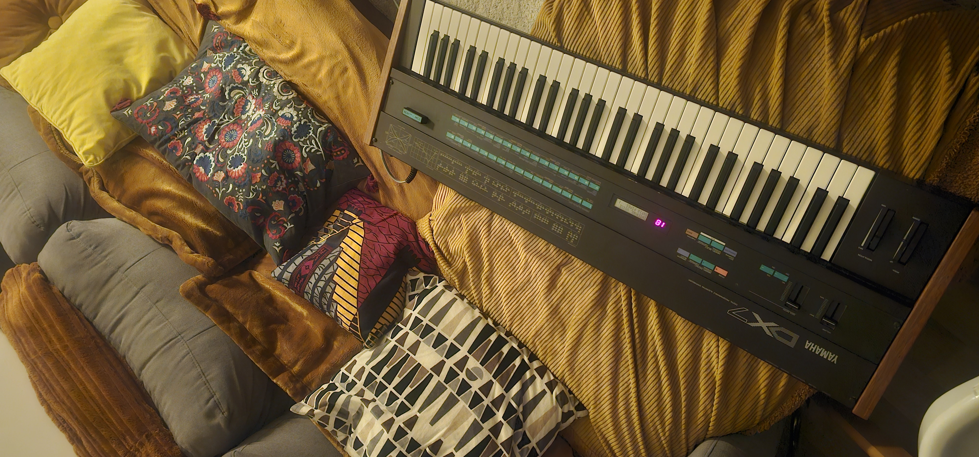 Yamaha DX7 - Synthétiseur legendaire - Accessoires - Excellent Etat - Révisé