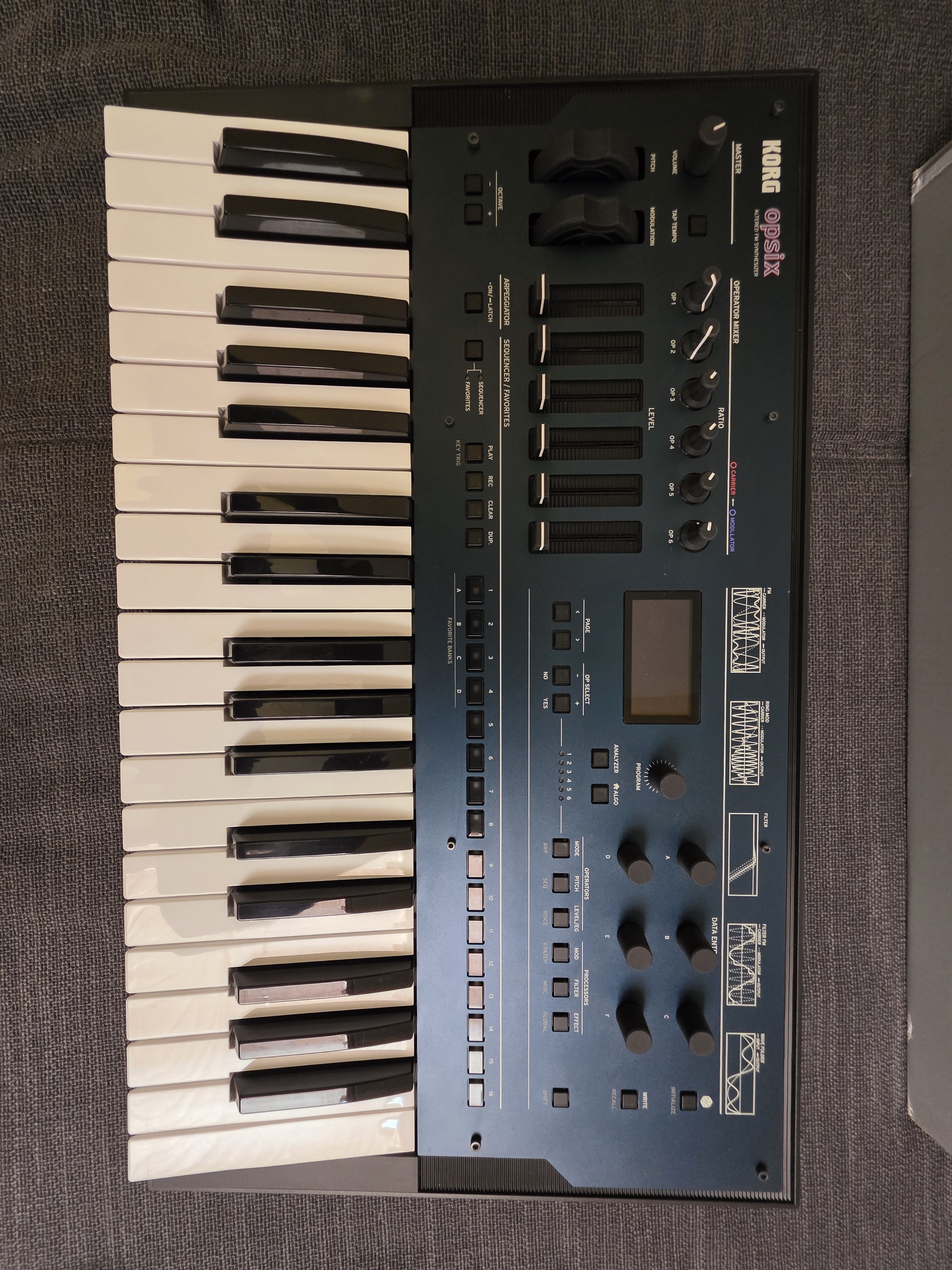Vends KORG OPSIX