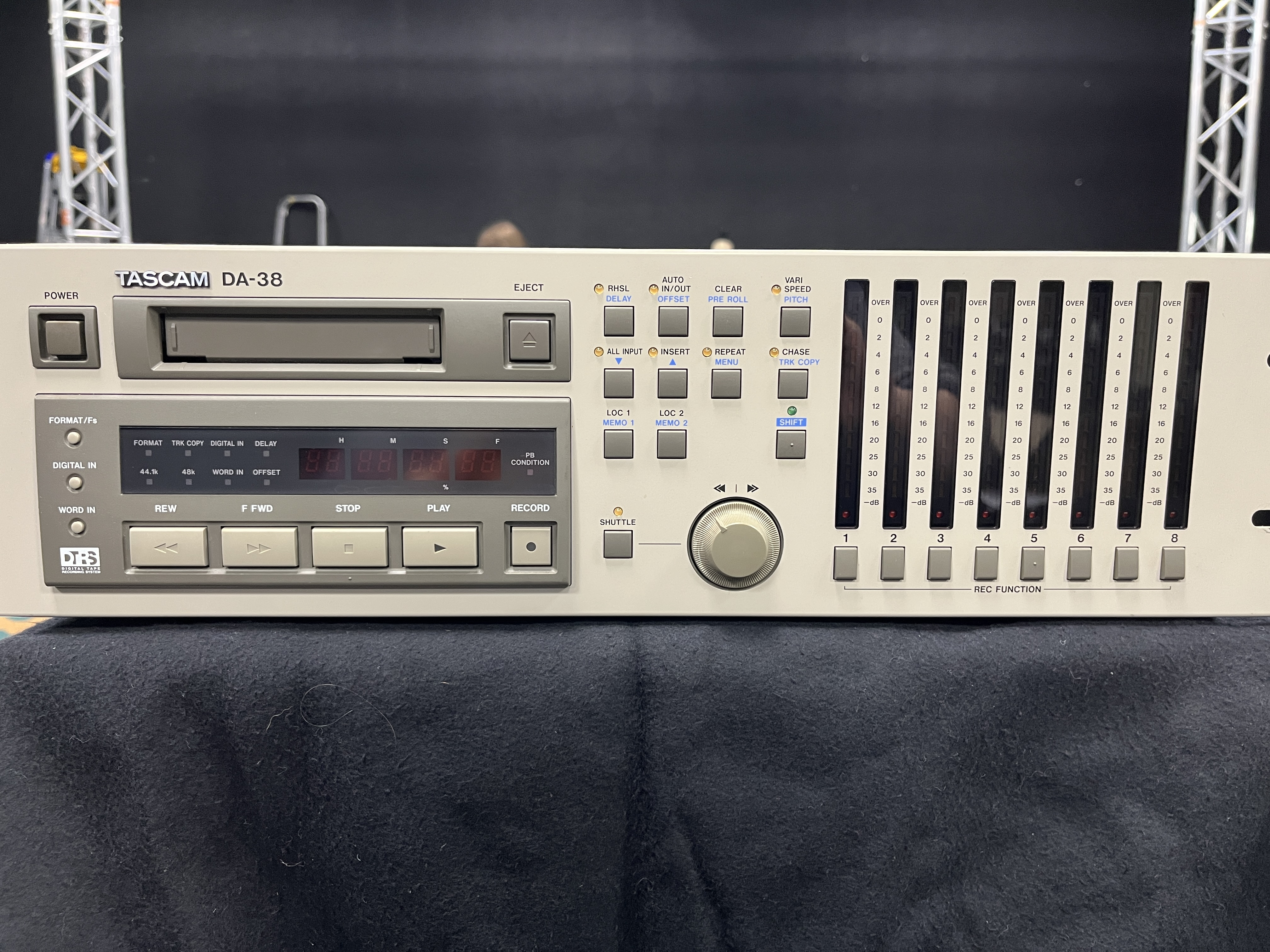 Tascam DA-38 en bon état de fonctionnement