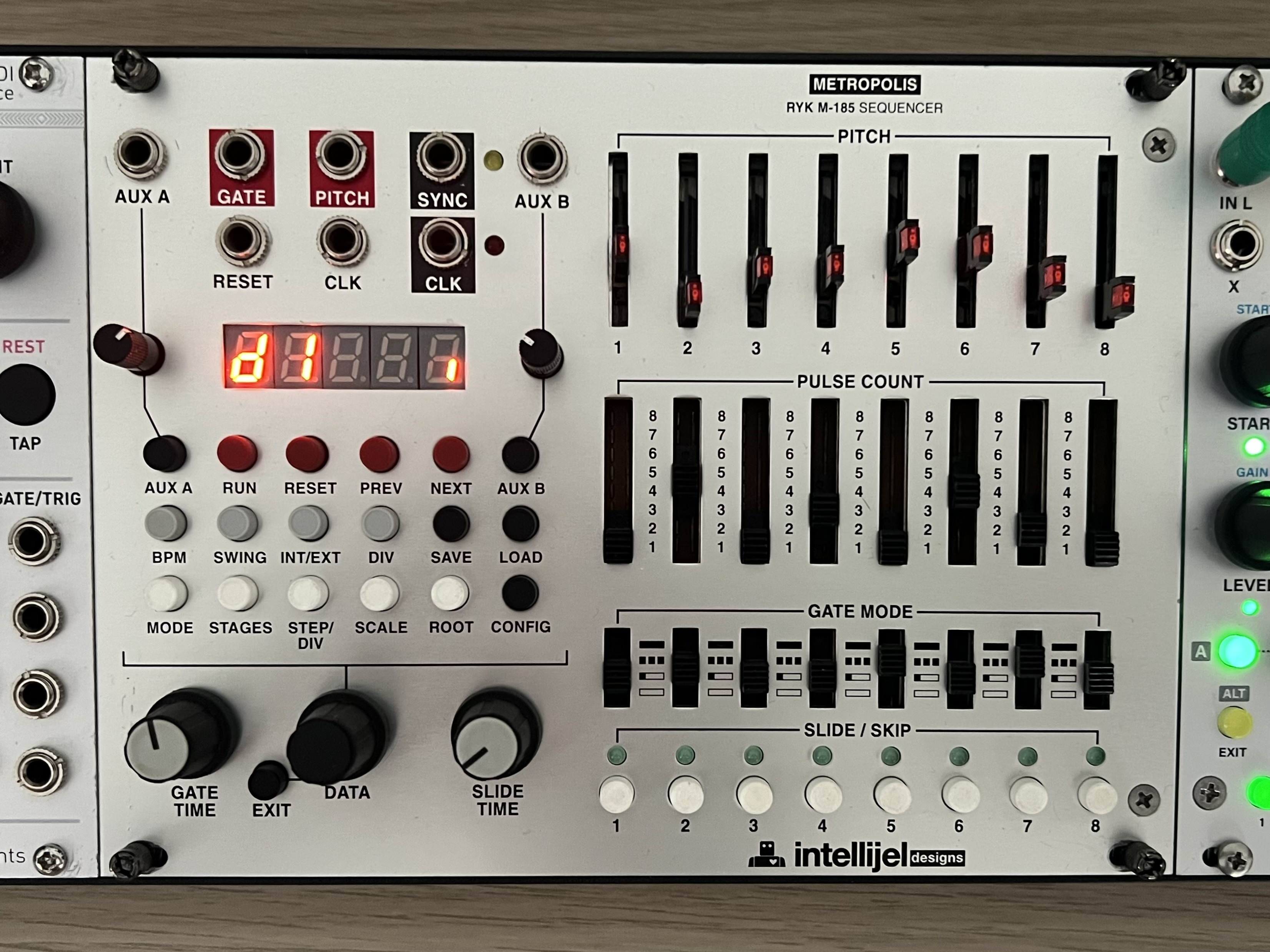 Séquenceur Intellijel Metropolis