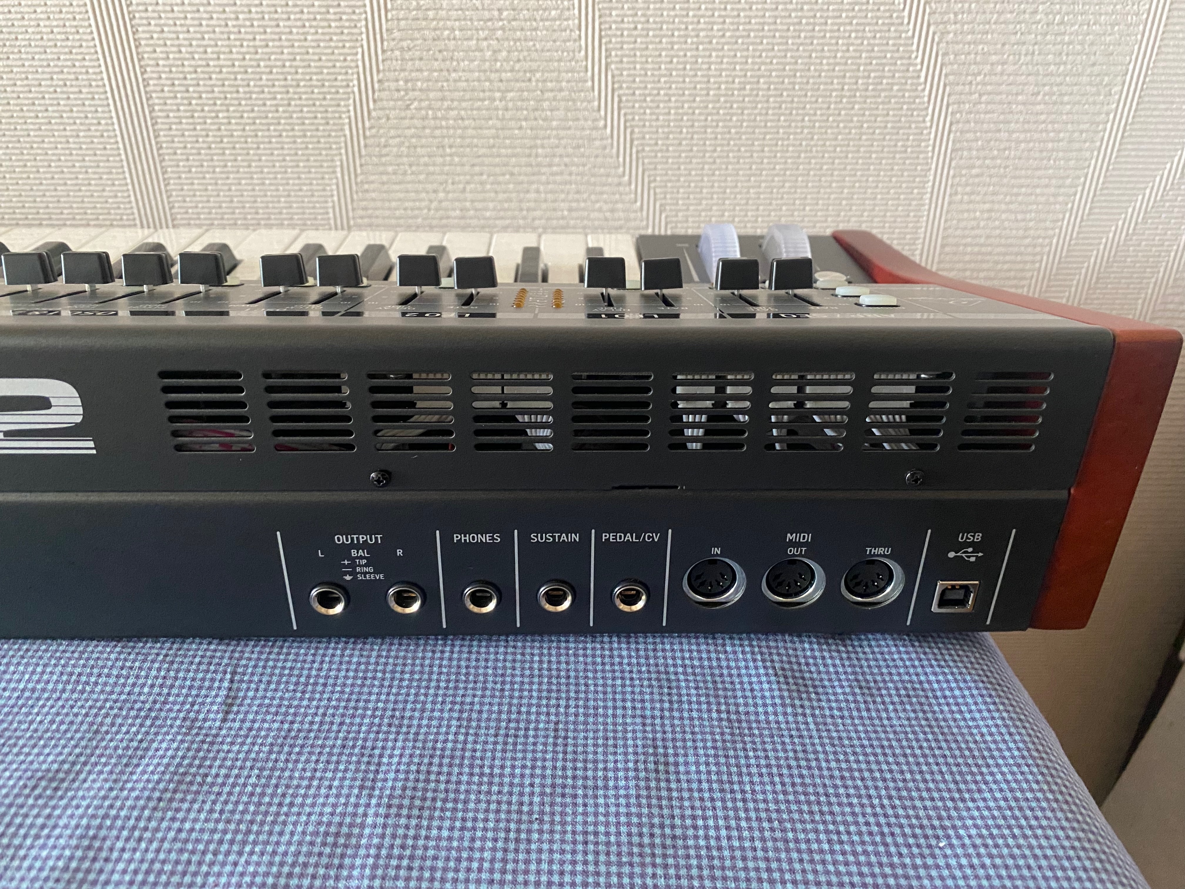 Behringer DeepMind 12 (73998)