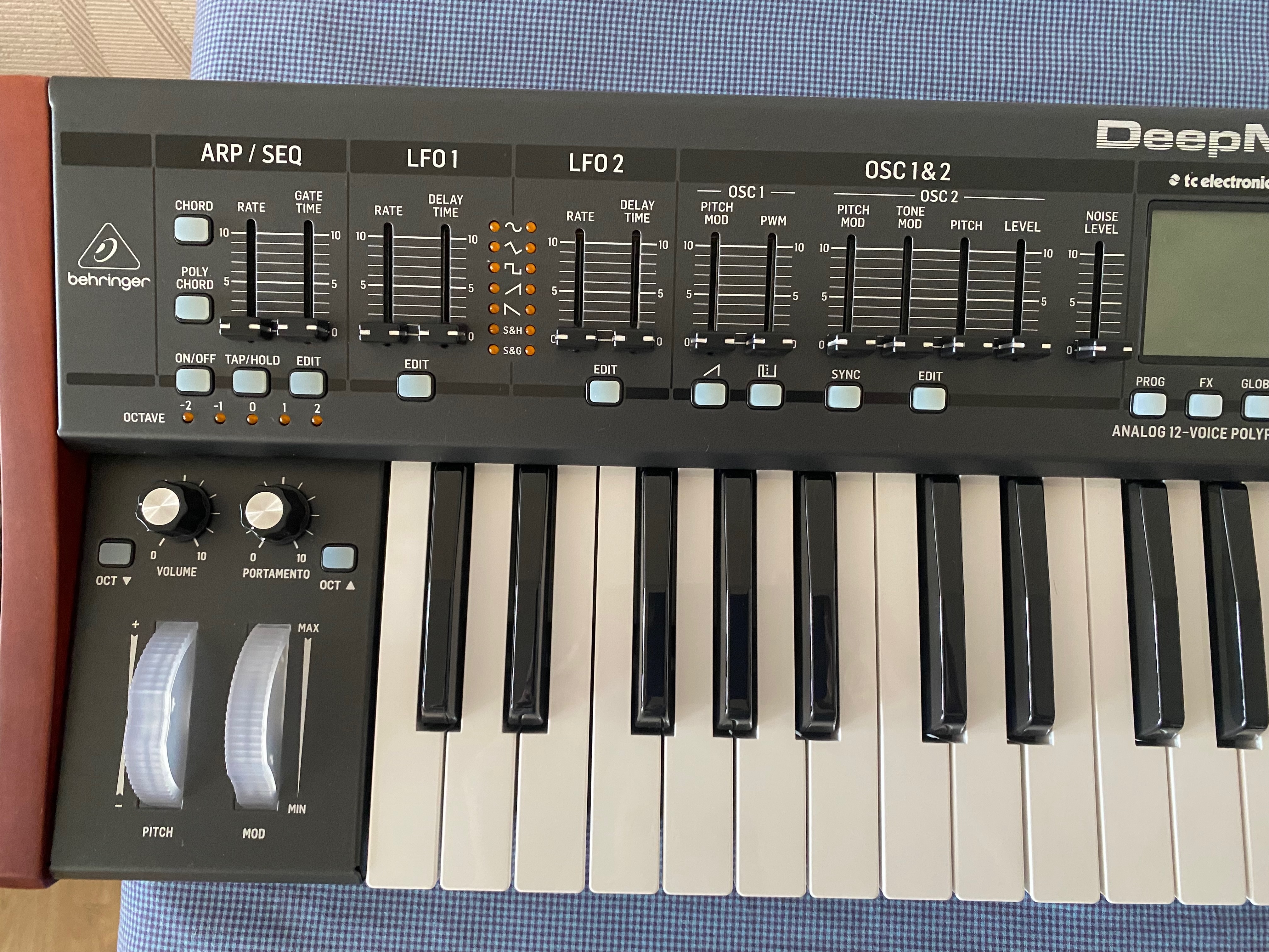 Behringer DeepMind 12 (72317)
