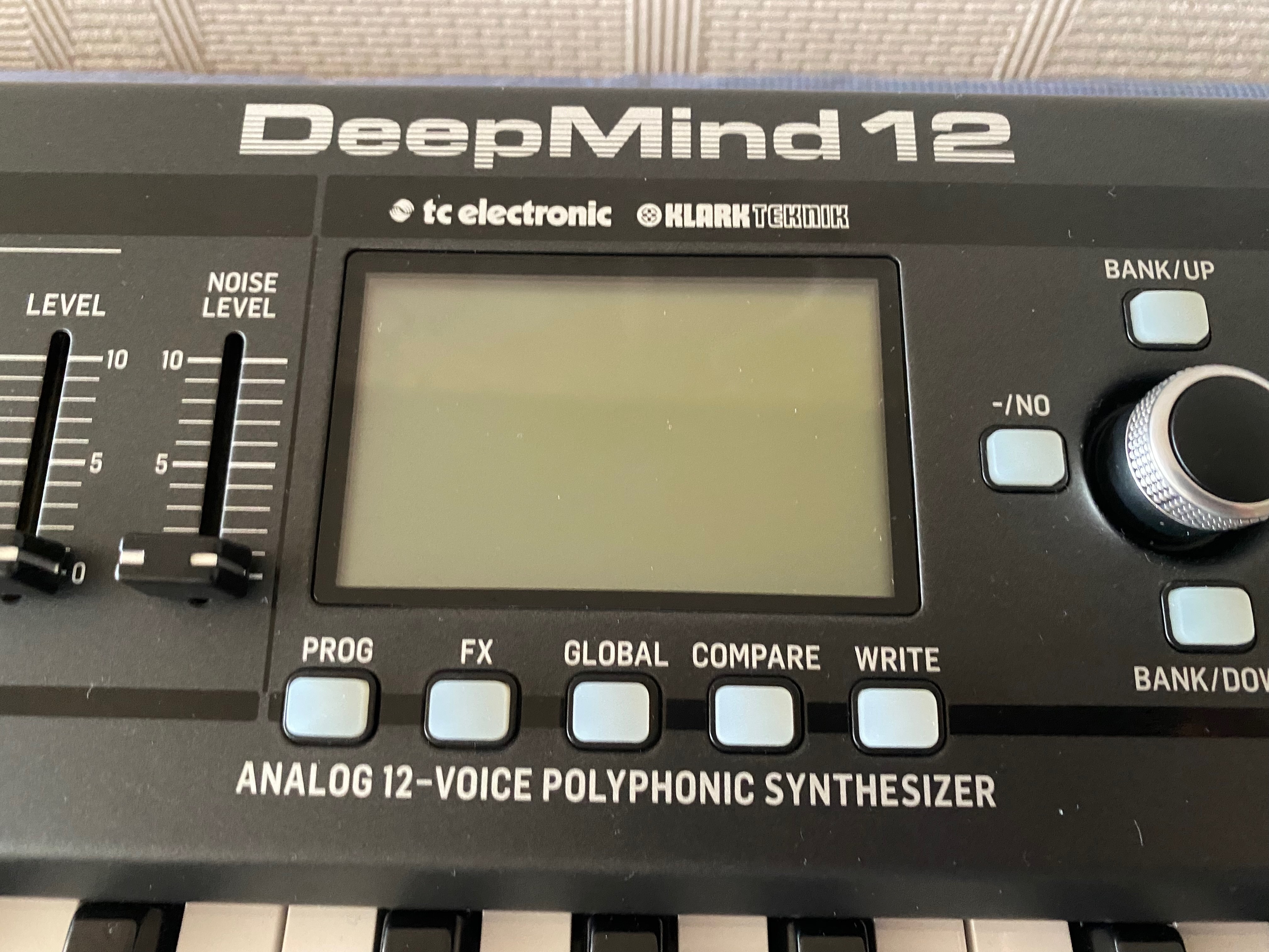 Behringer DeepMind 12 (64603)