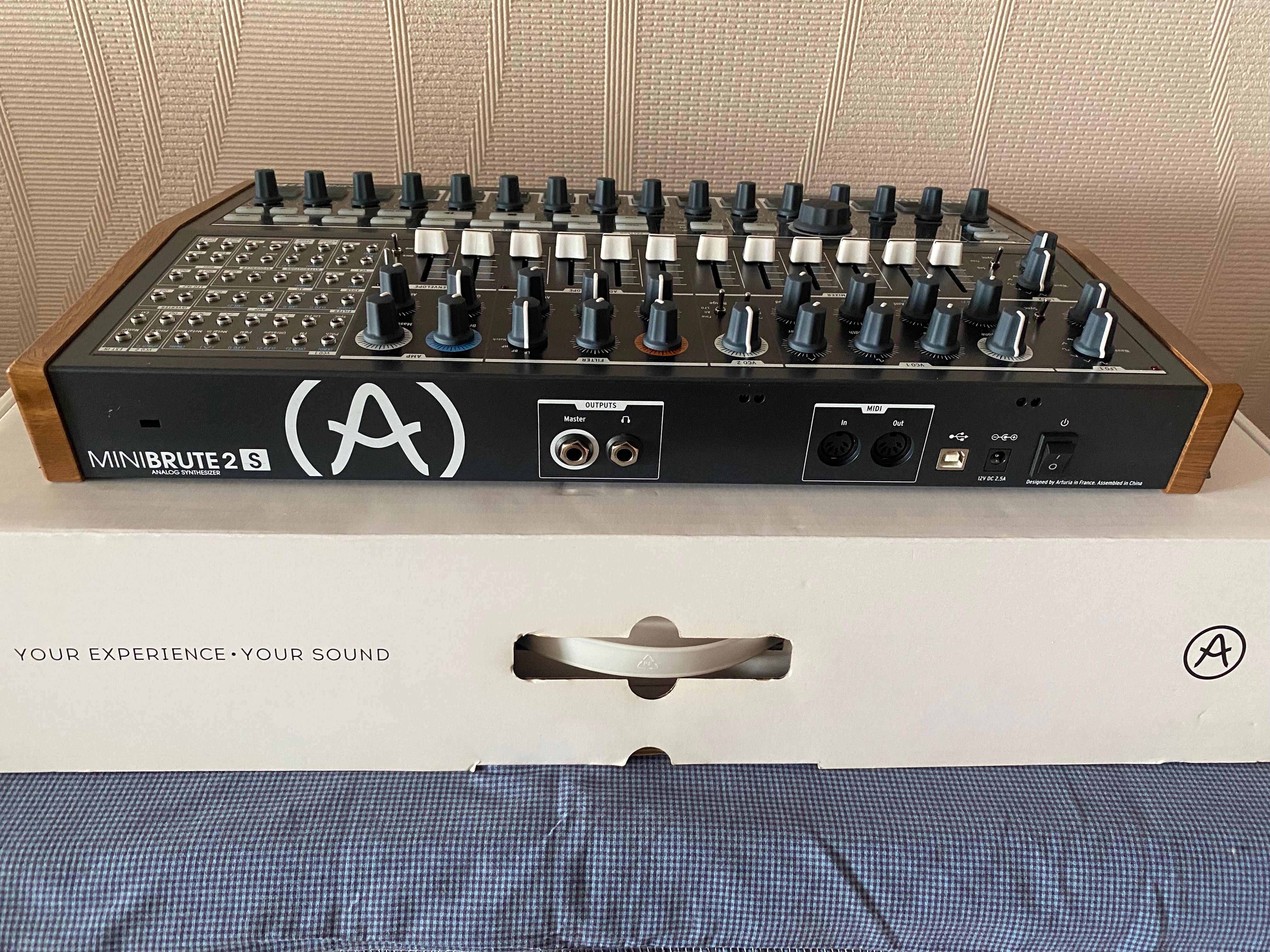 Arturia MiniBrute 2S (18874)