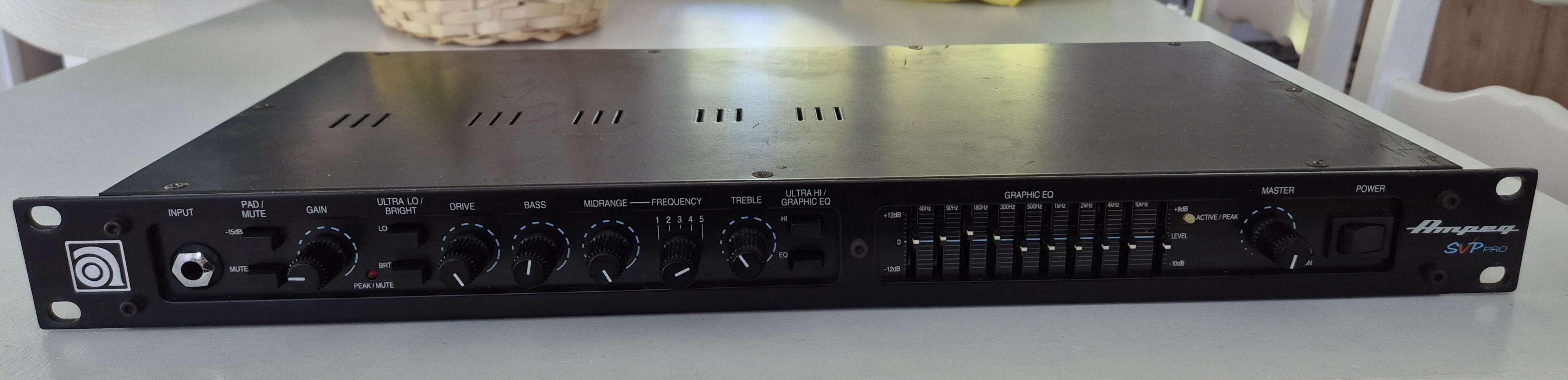 Ampeg svp pro