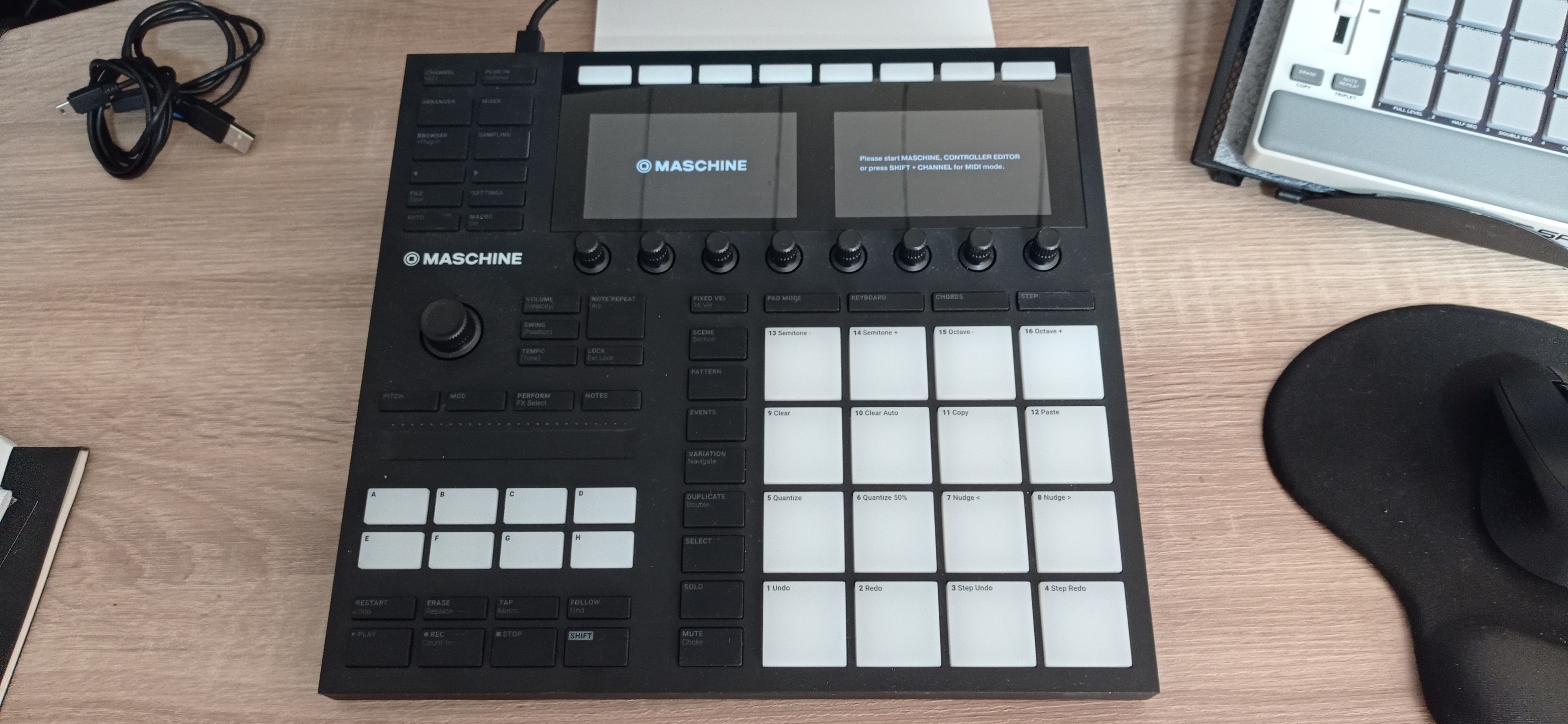 Native Instruments Maschine mk3 (15540)