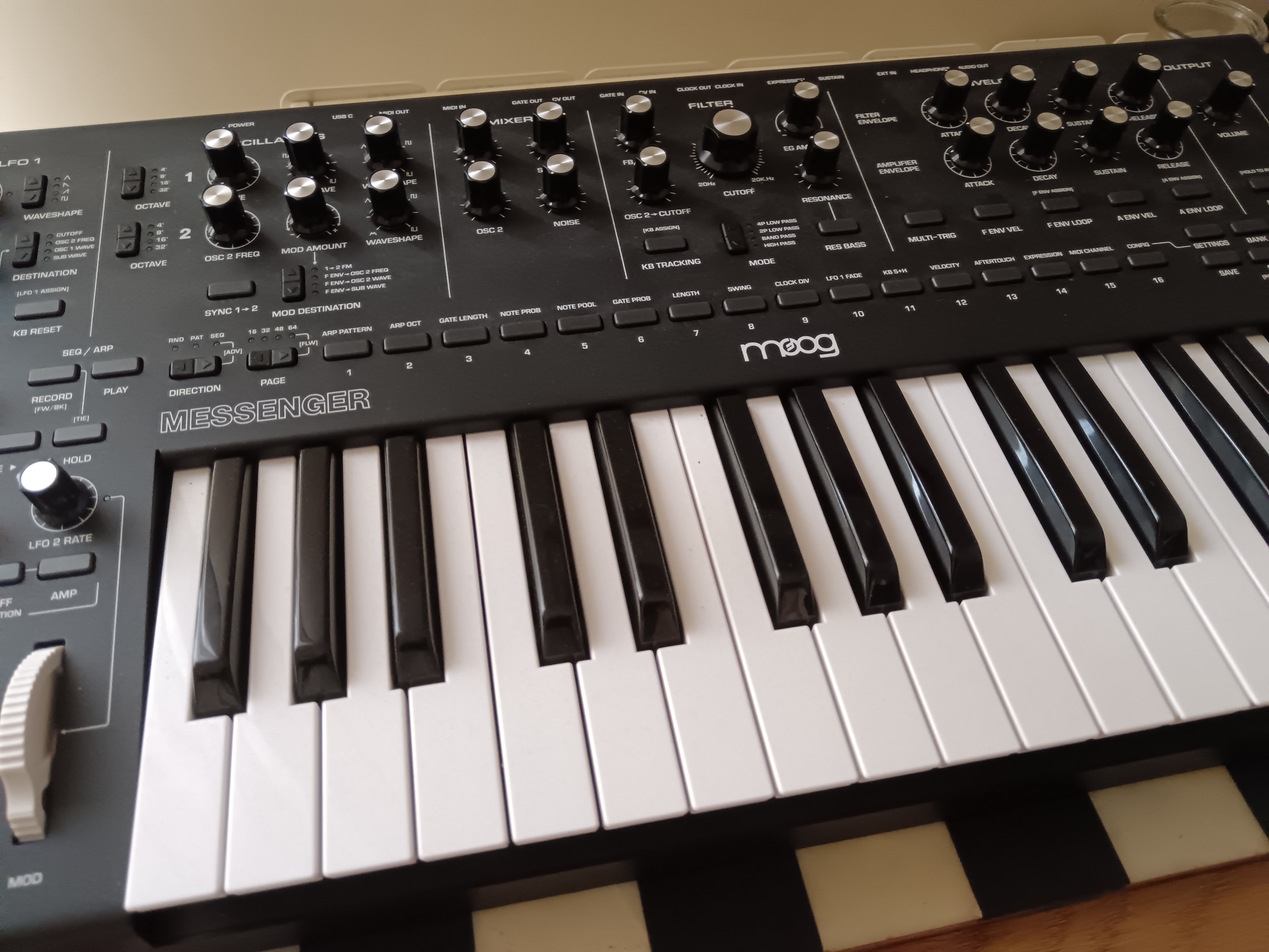 Vends Moog messenger 