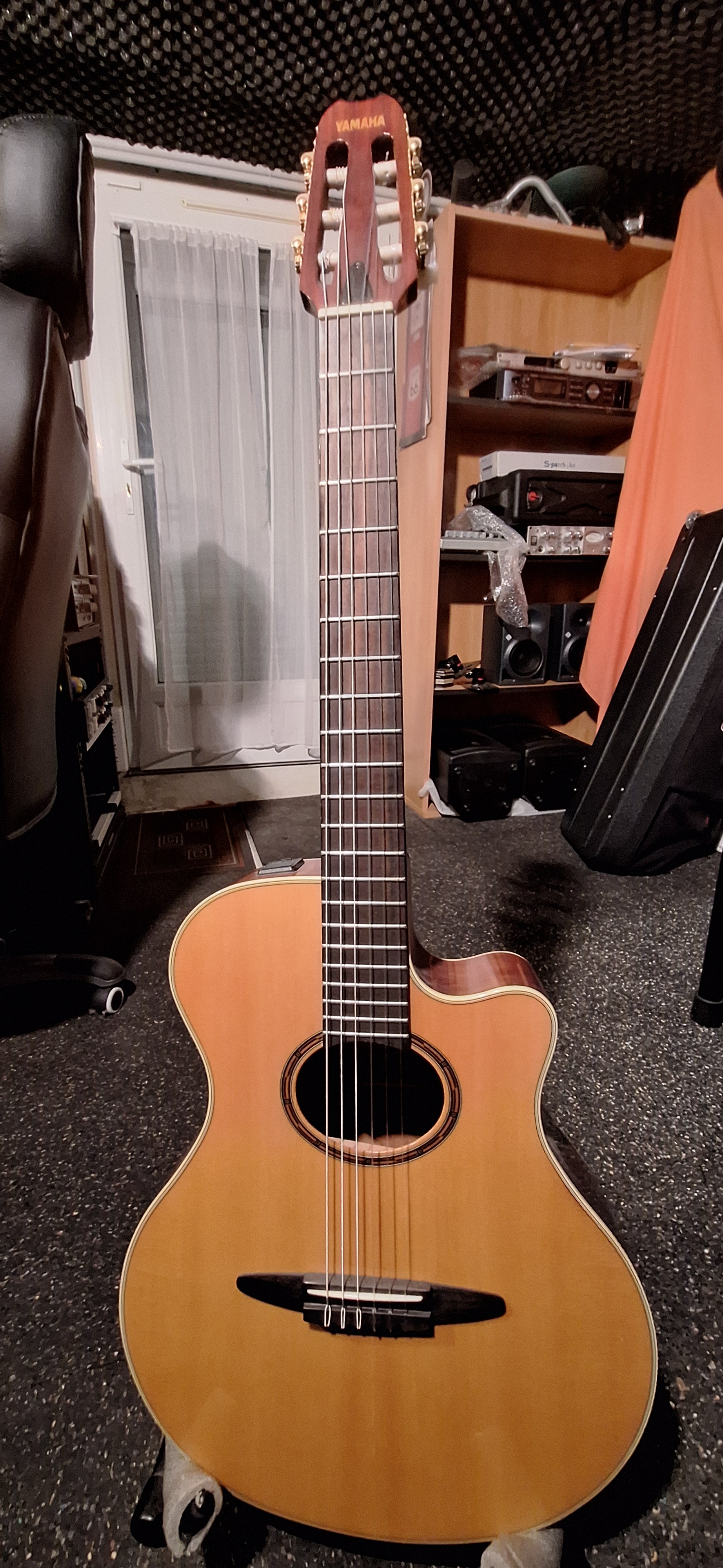 Yamaha-APX-5NA-1