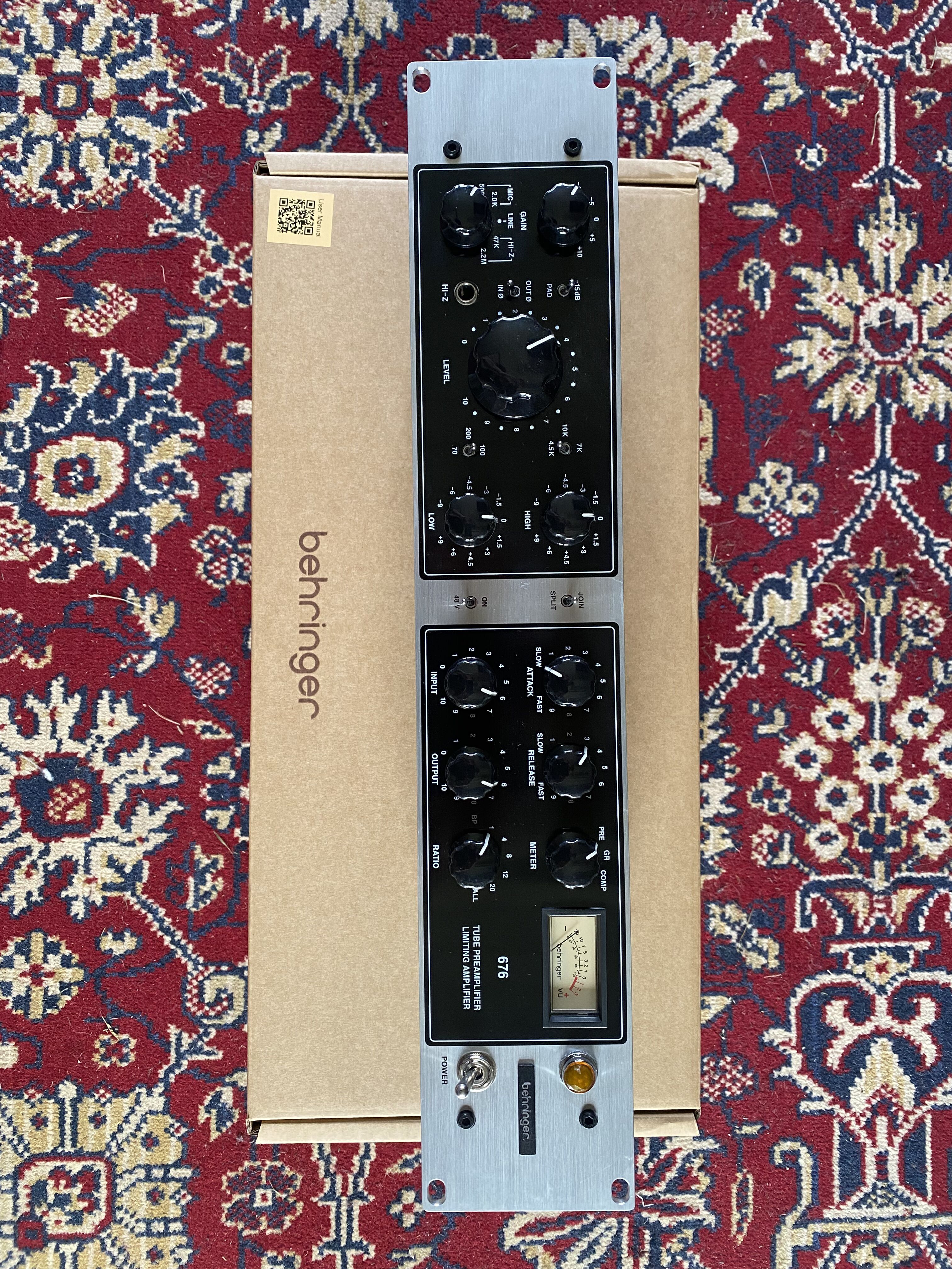 vends un Behringer 676 neuf