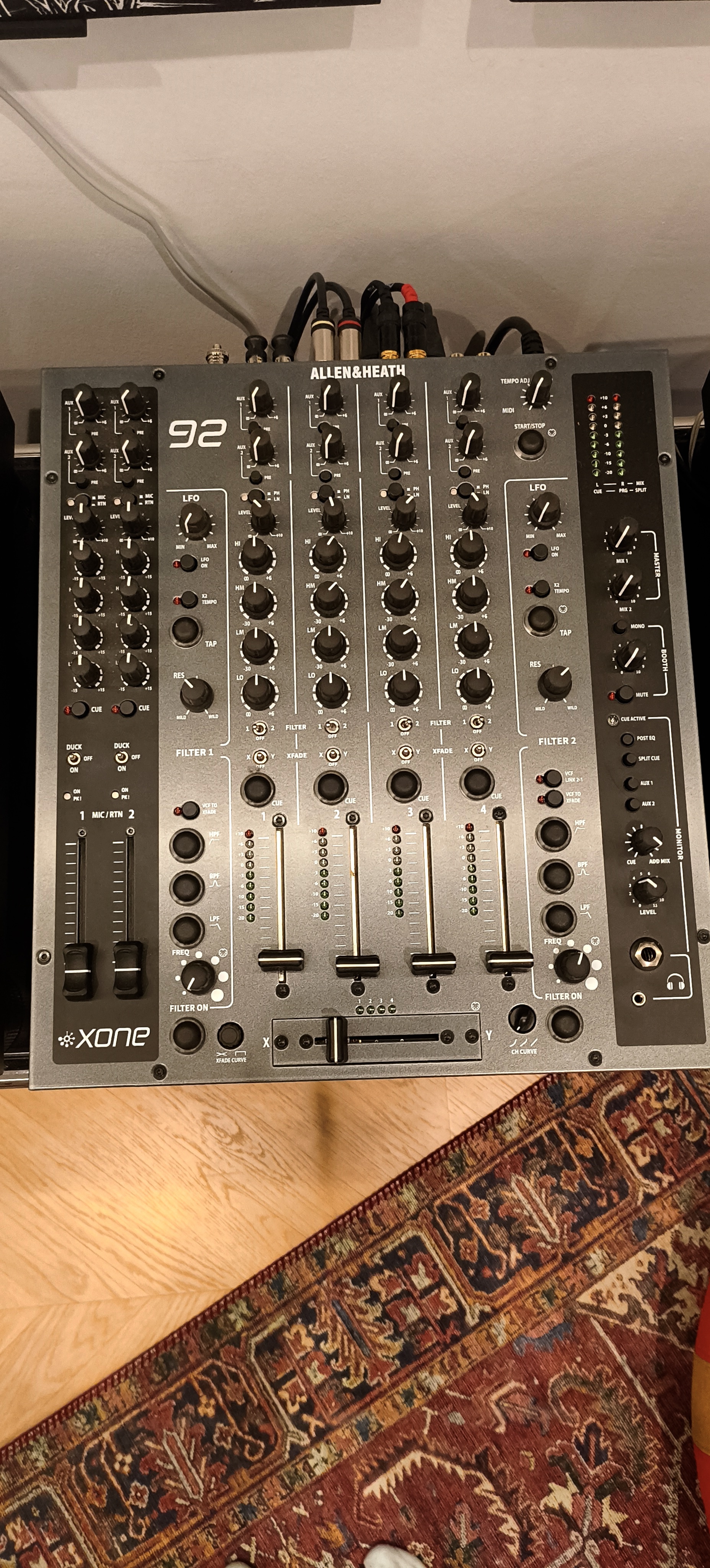 Xone 92 Mk2. ( Comme neuve, sous garantie, facture )