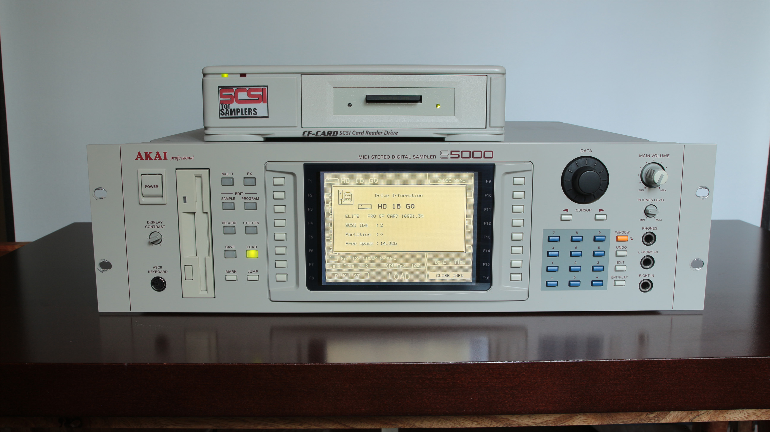 Akai Professional S5000 (94937)