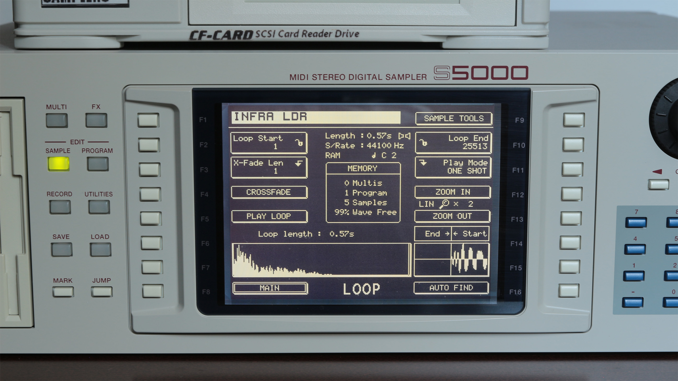 Akai Professional S5000 (15384)