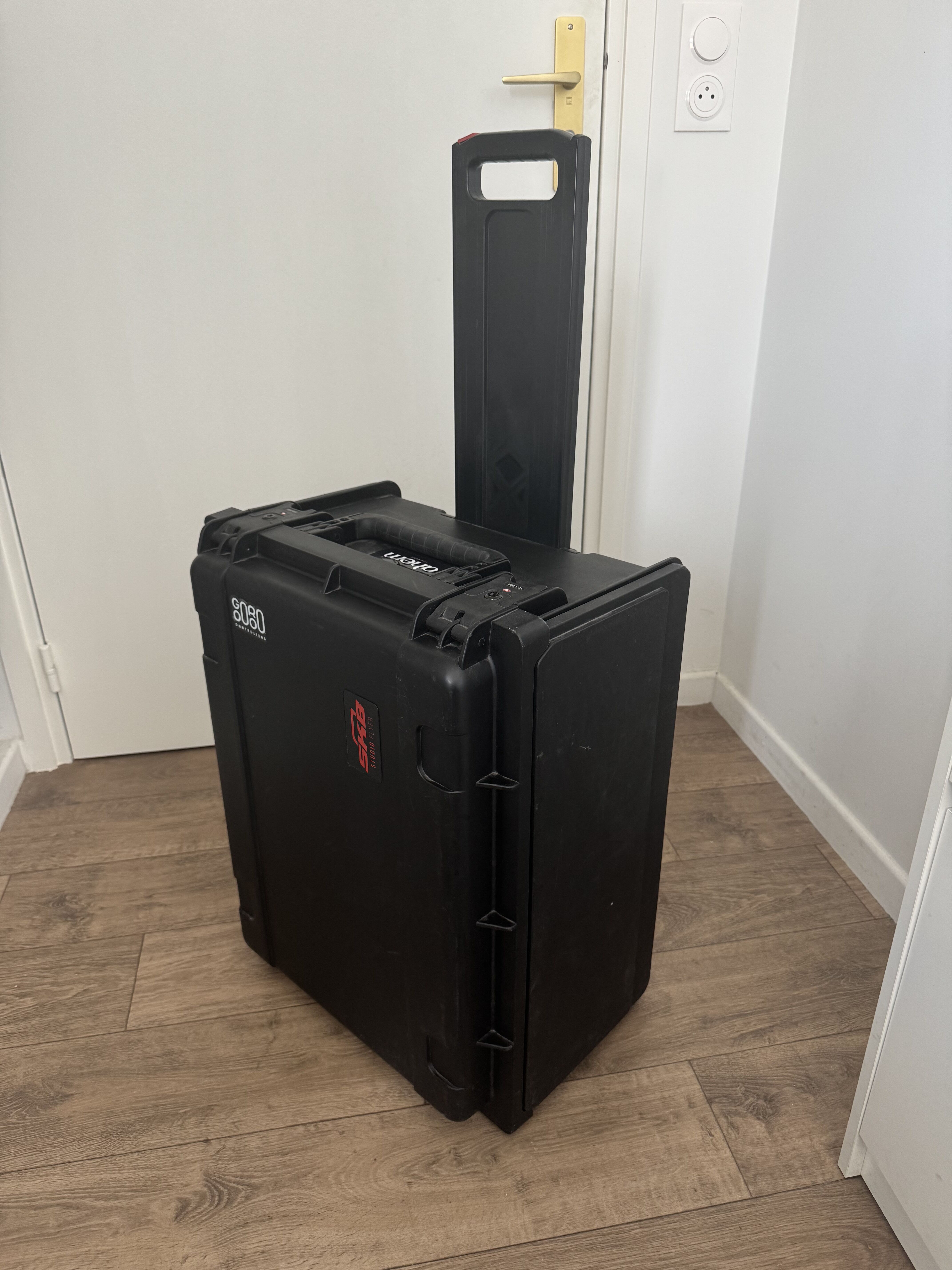 Vends SKB iSF4U Rack studio Flyer 