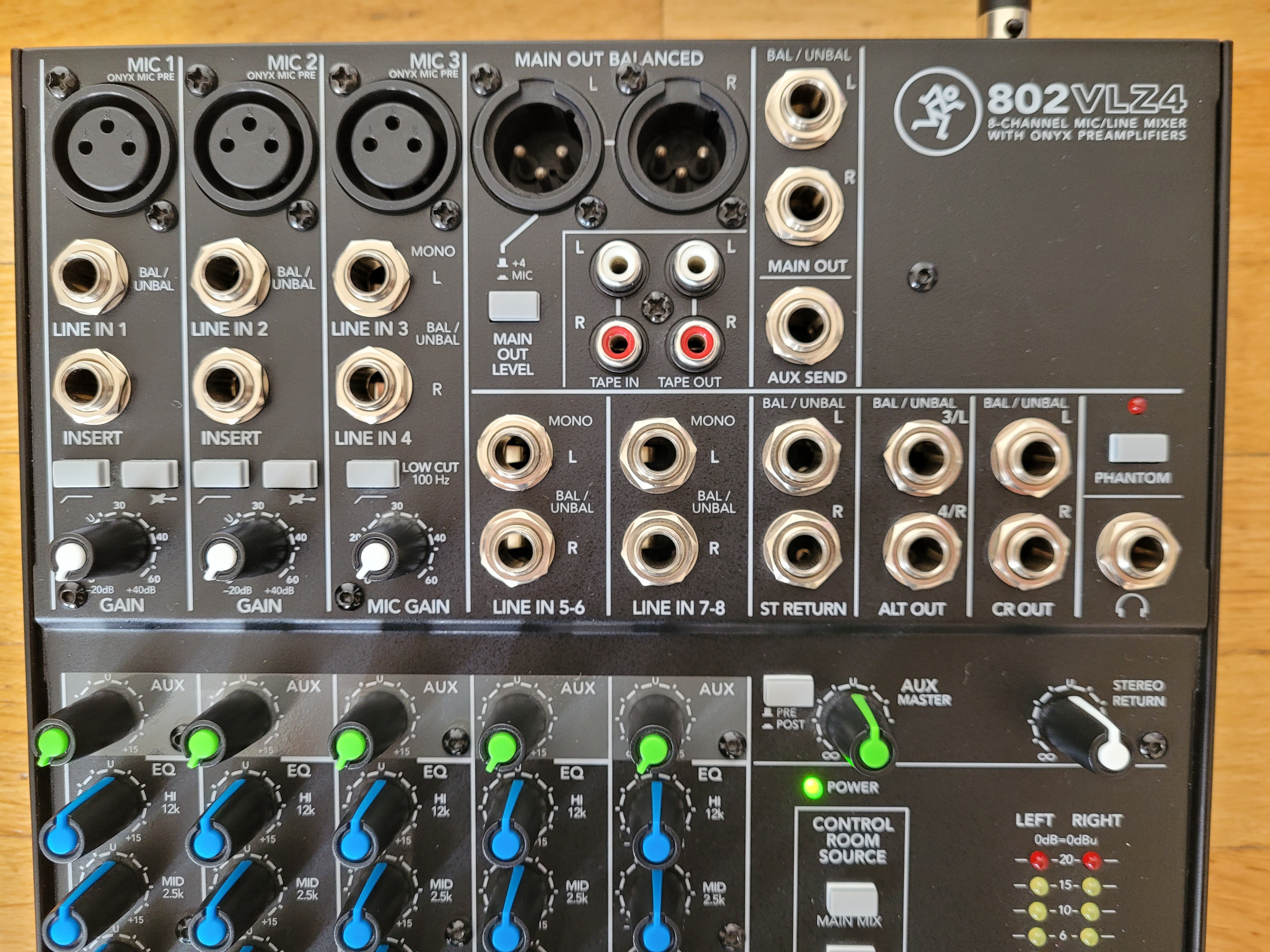 Mackie 802VLZ4 (52367)