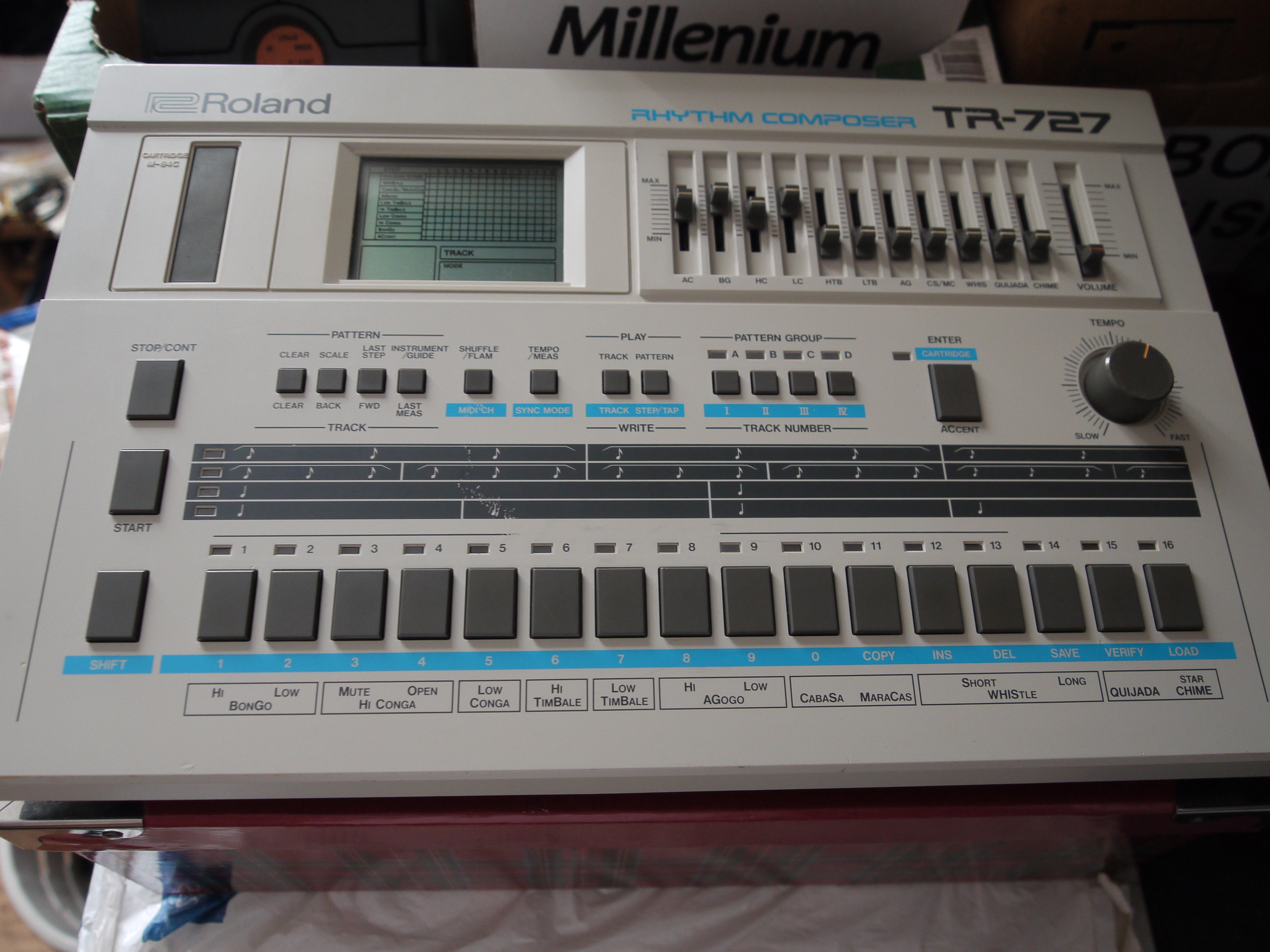Roland TR-727