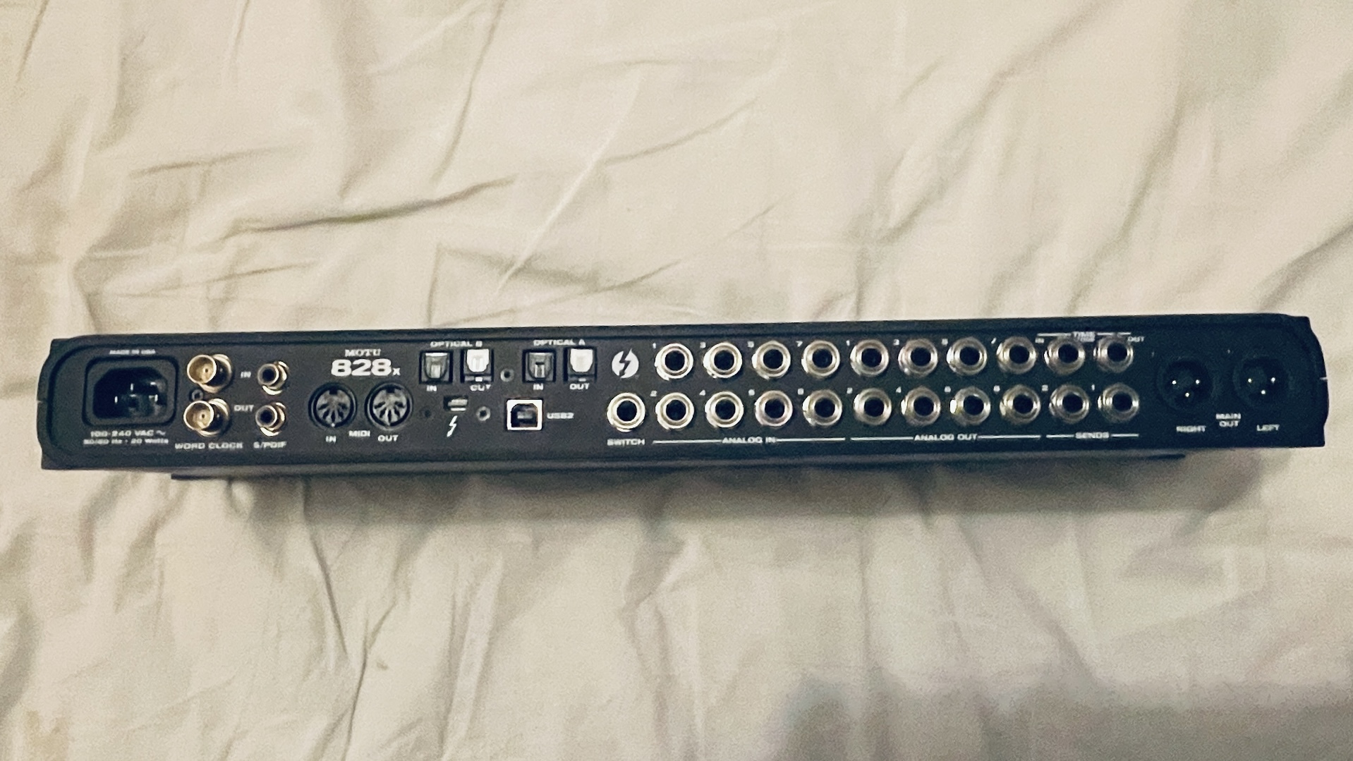 Vd interface audio Motu 828X