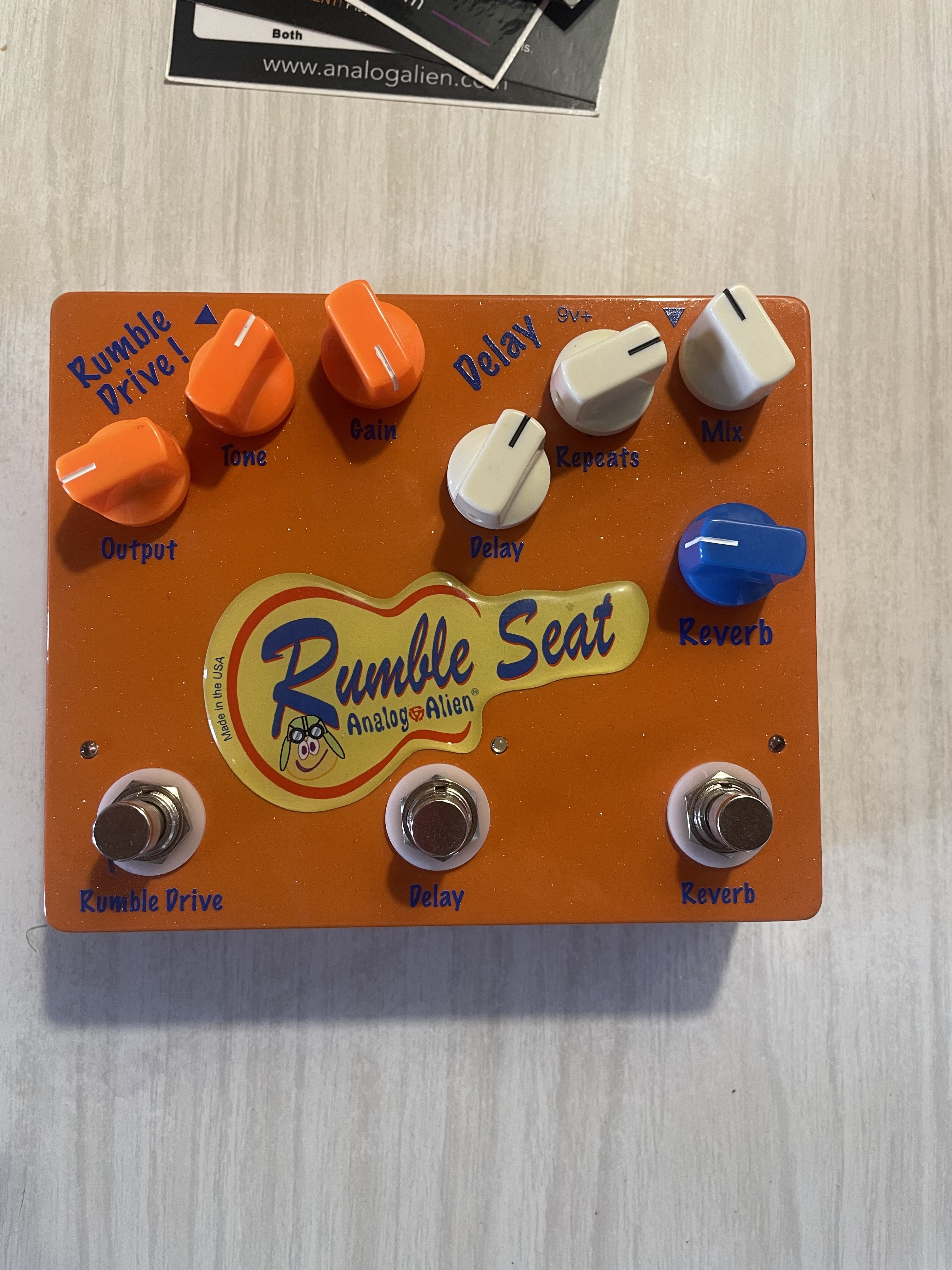 Rumble seat 