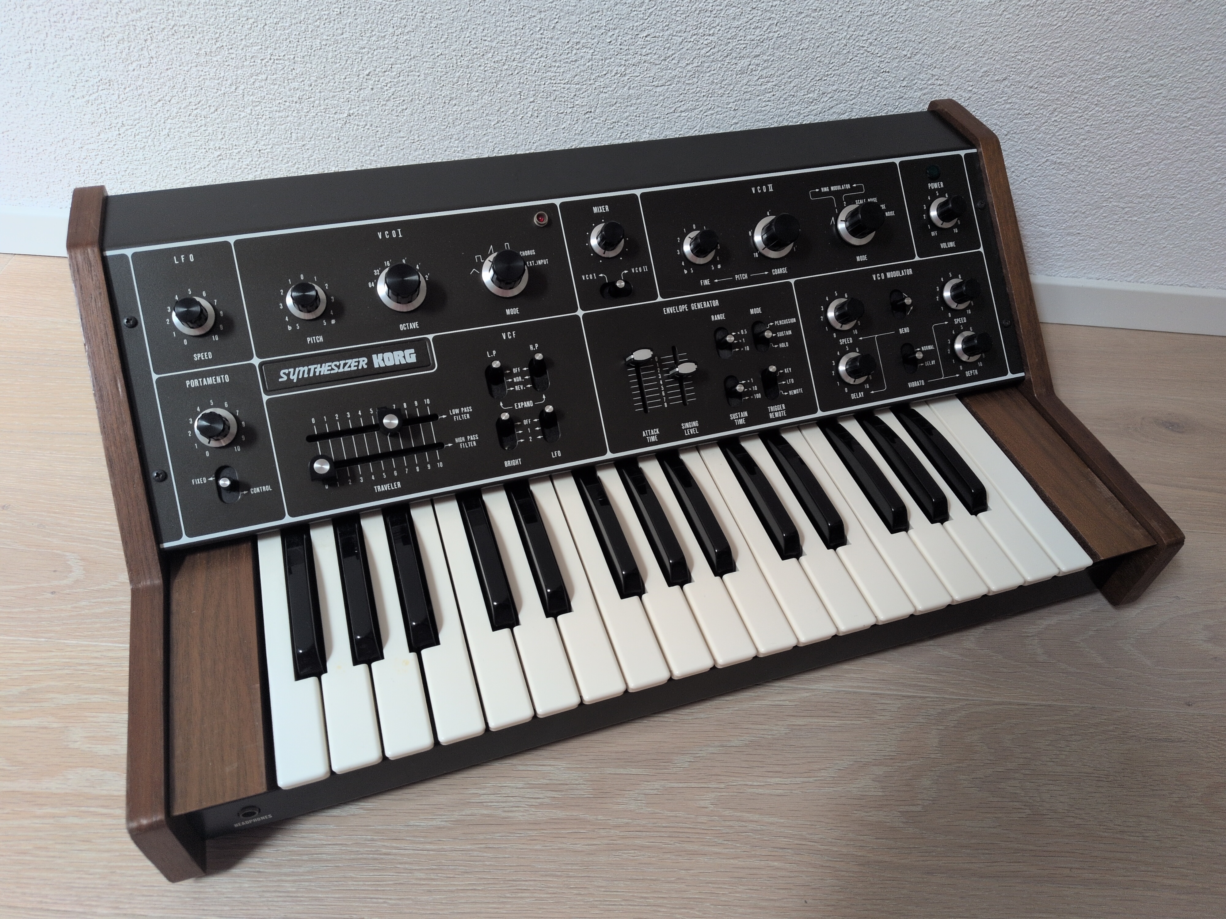 Korg 770 (vintage mono synth) avec interface CV/Gate