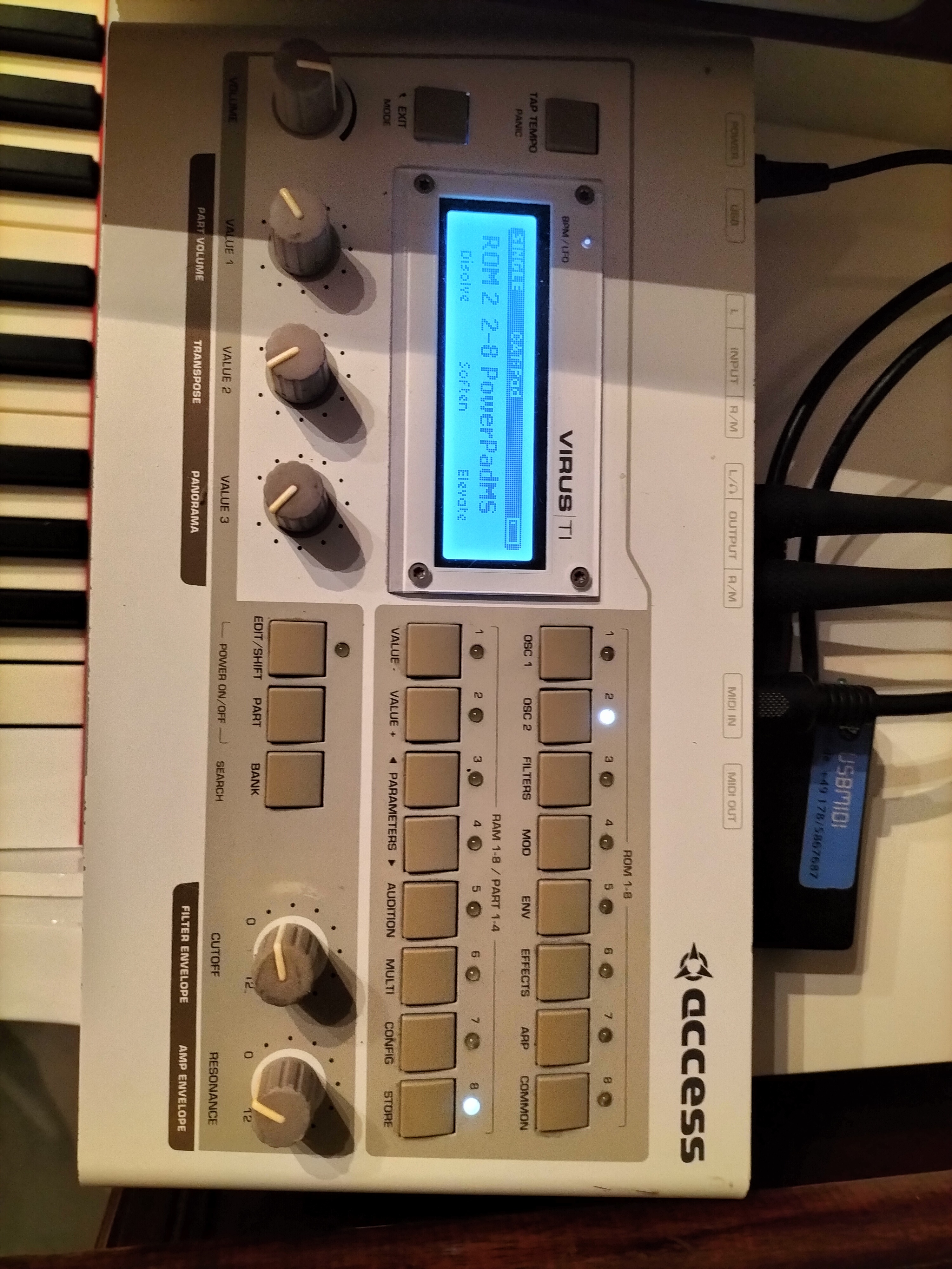 Access Music Virus TI Snow (56288)