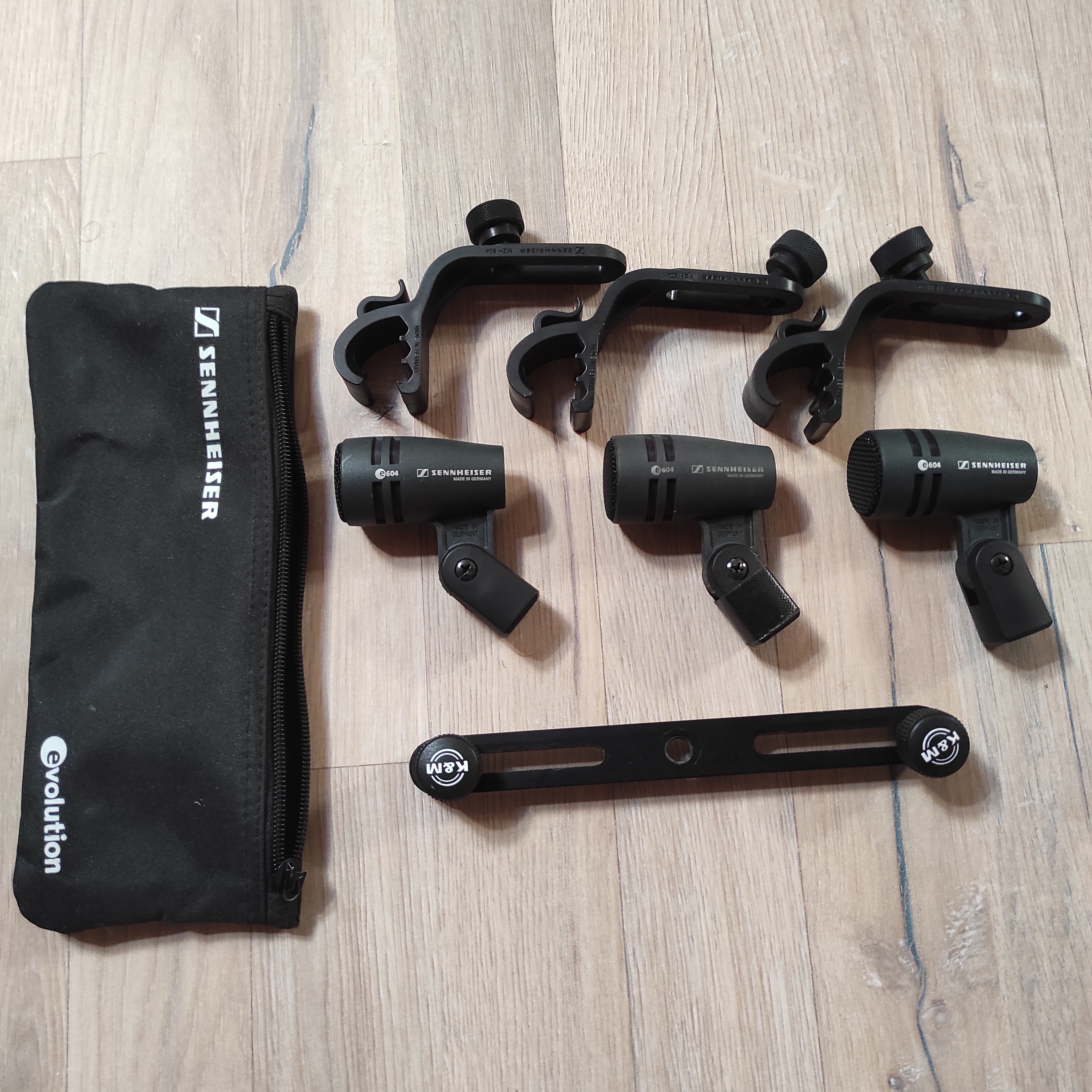 Sennheiser e604