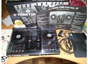 Native Instruments Traktor Kontrol S2 (16740)