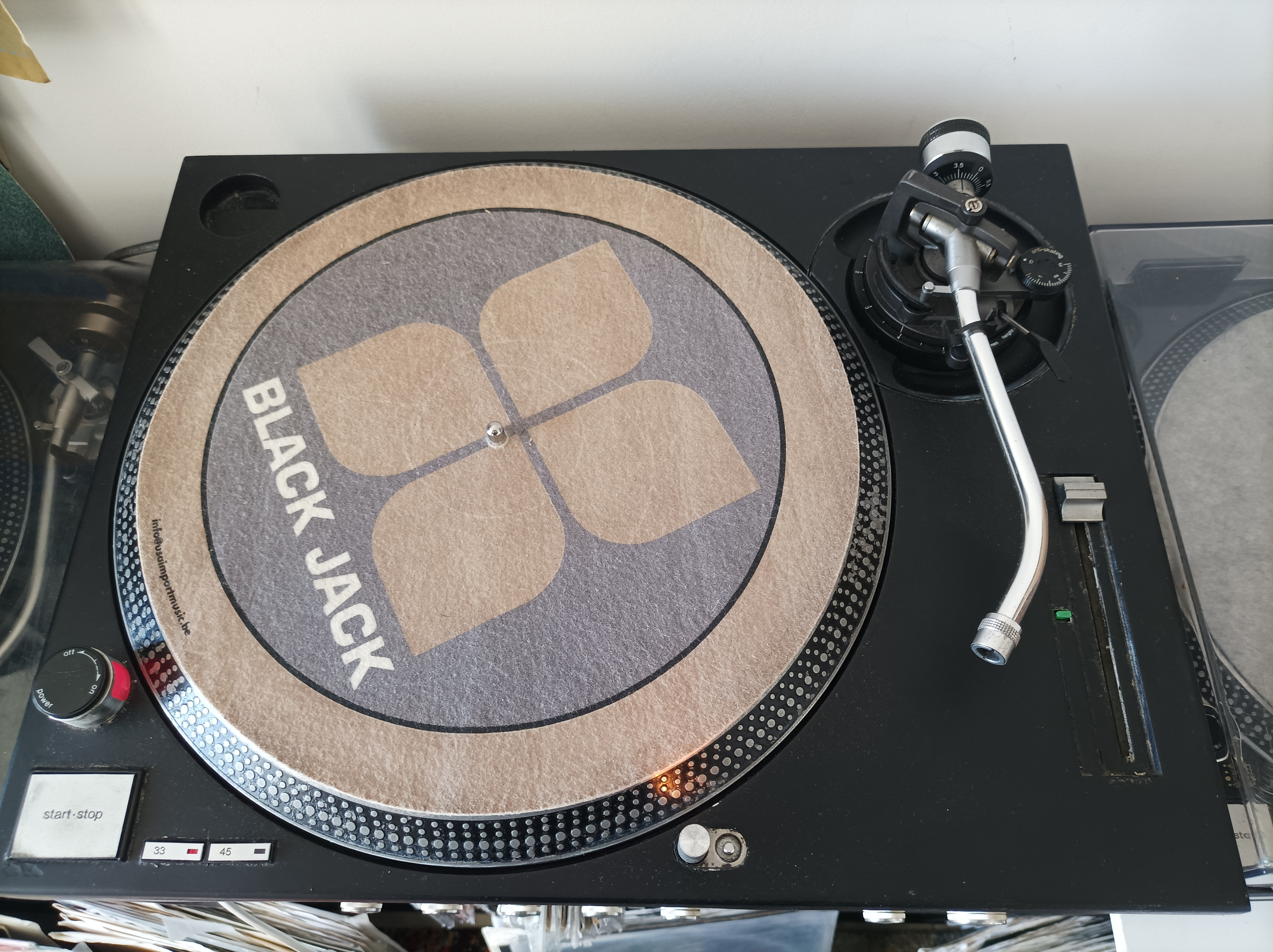 Technics SL-1210 Mk2