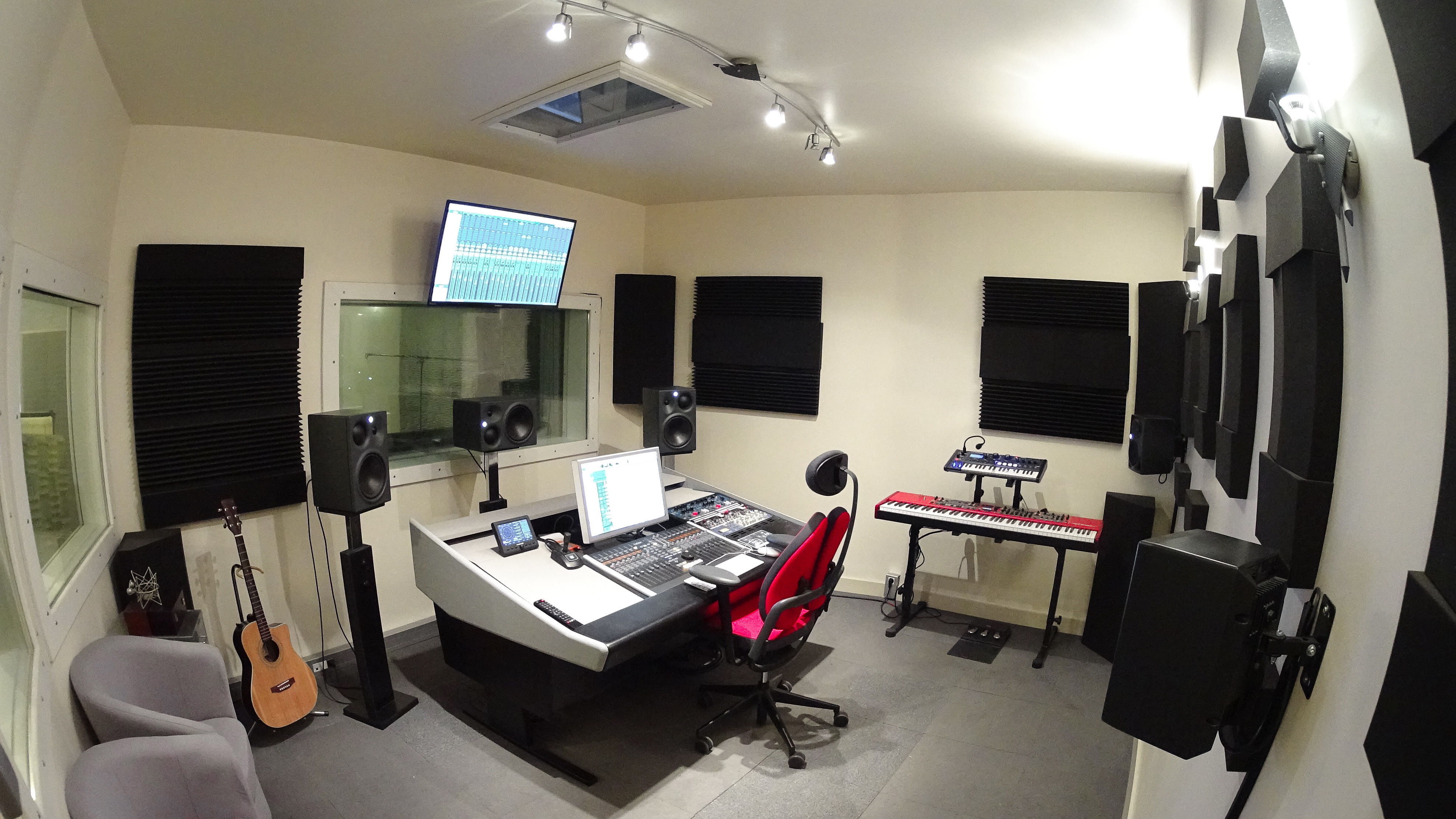 A VENDRE : local 64m2 aménagé en studio d'enregistrement - Paris 13
