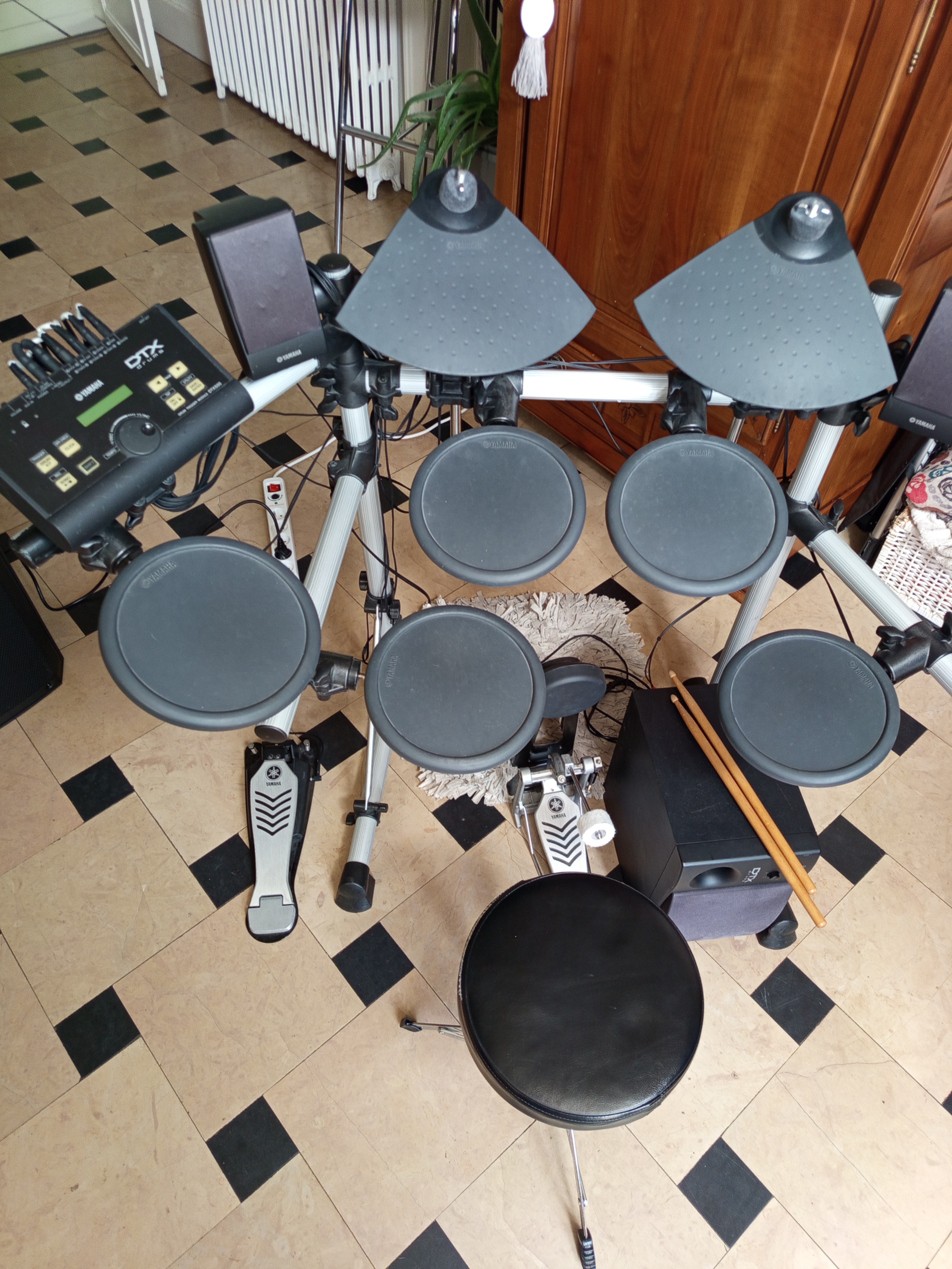 Batterie électronique Yamaha dtx 500