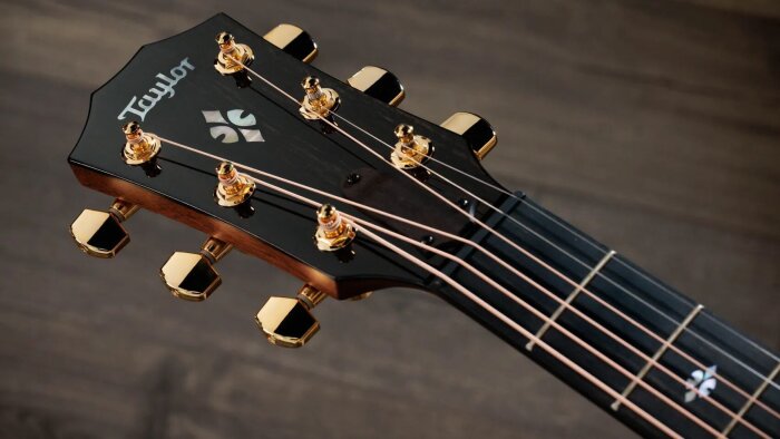 Taylor Next Generation 712ce : Next Generation 712ceHead Taylor Next Generation 712ce : Next Generation 712ceHead
