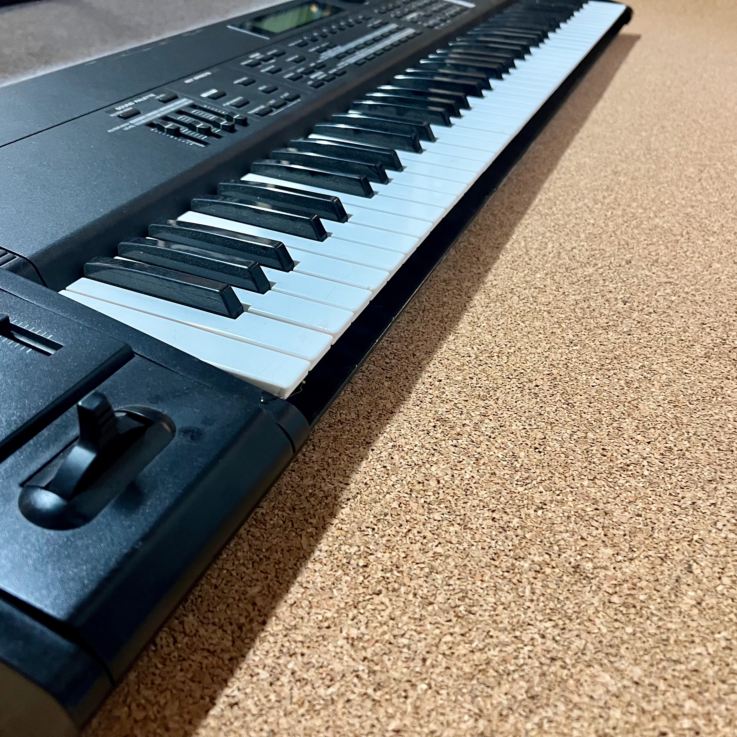 Roland XP-80 (5980)