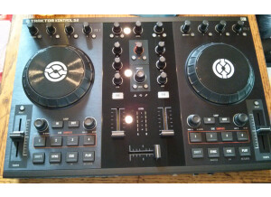 Native Instruments Traktor Kontrol S2 (82663)