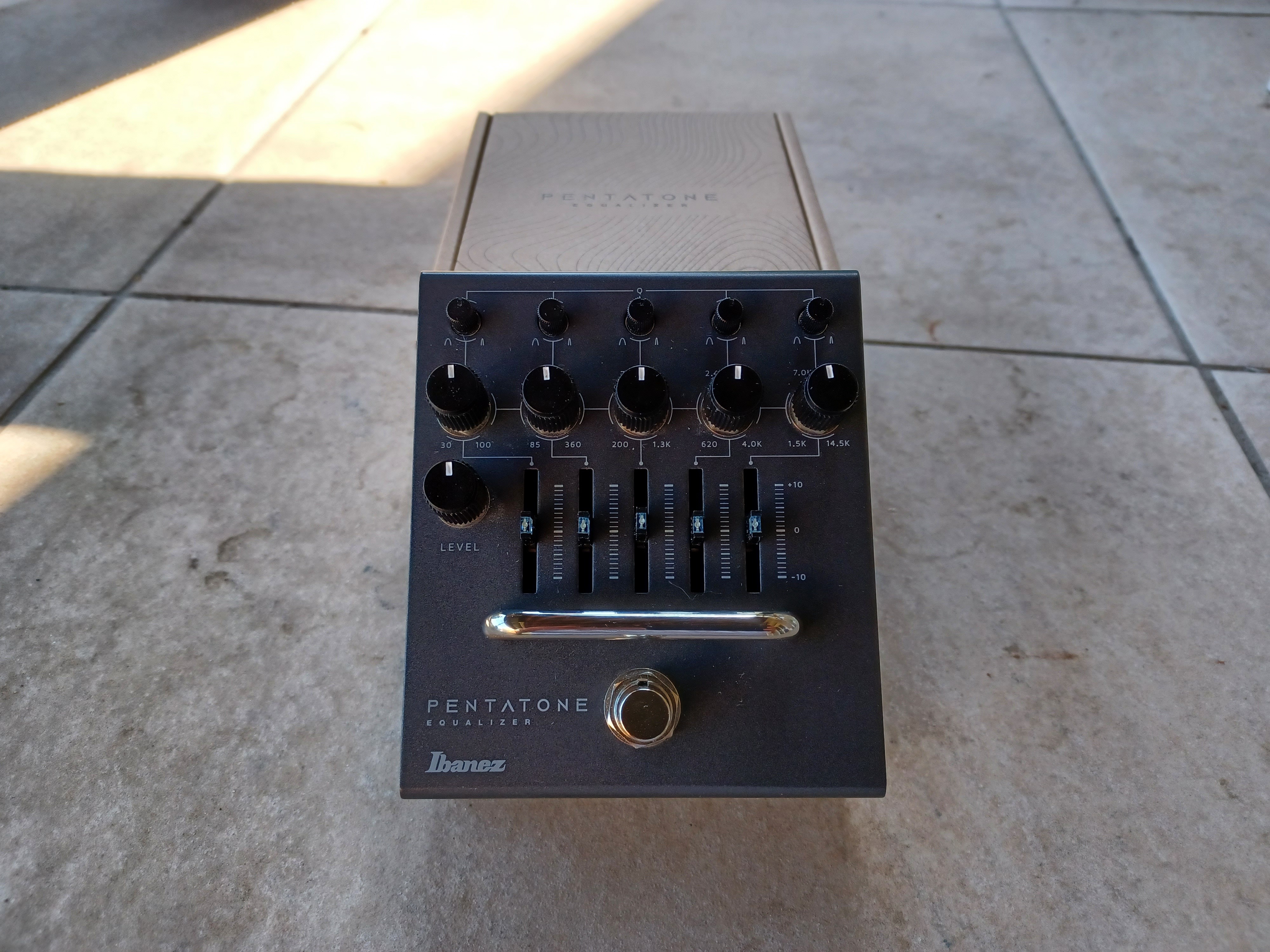 Vends équaliseur Ibanez EQ Pentatone