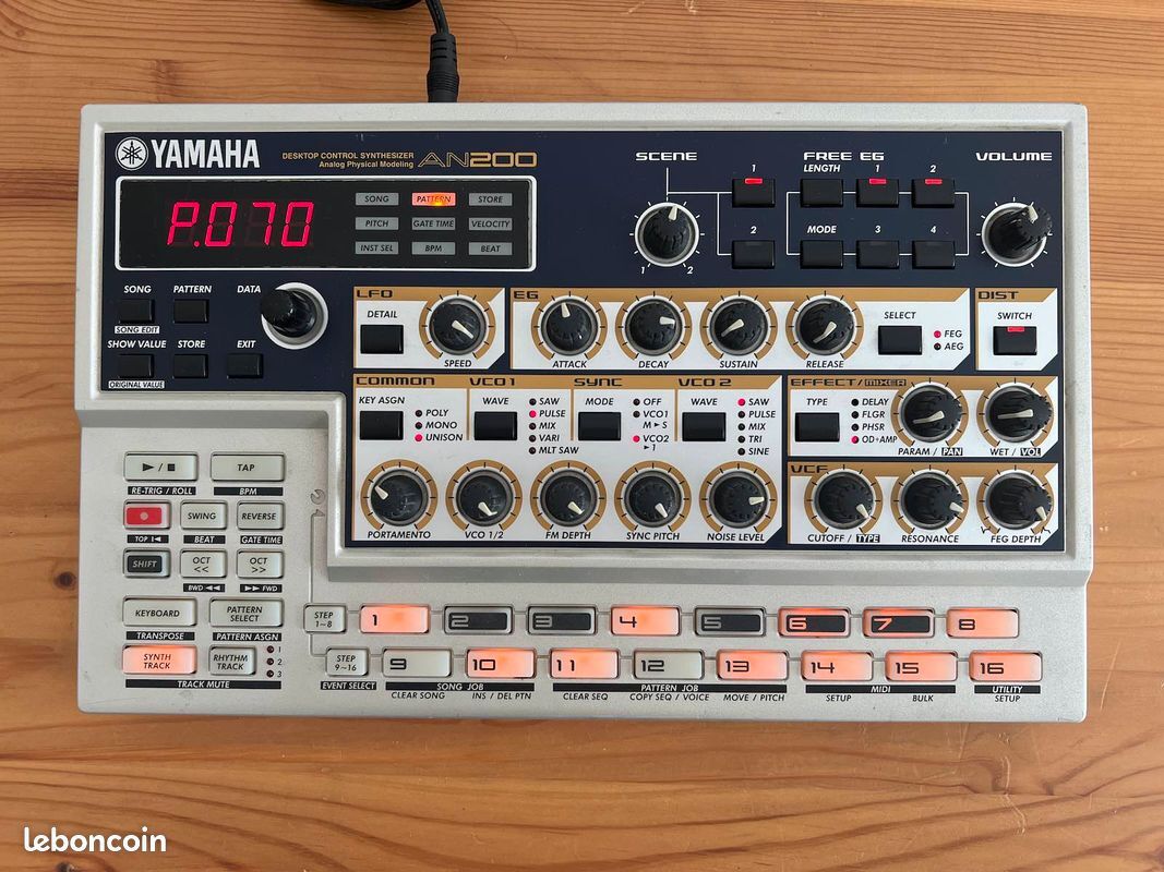 Yamaha AN-200 groovebox synthé virtual analog