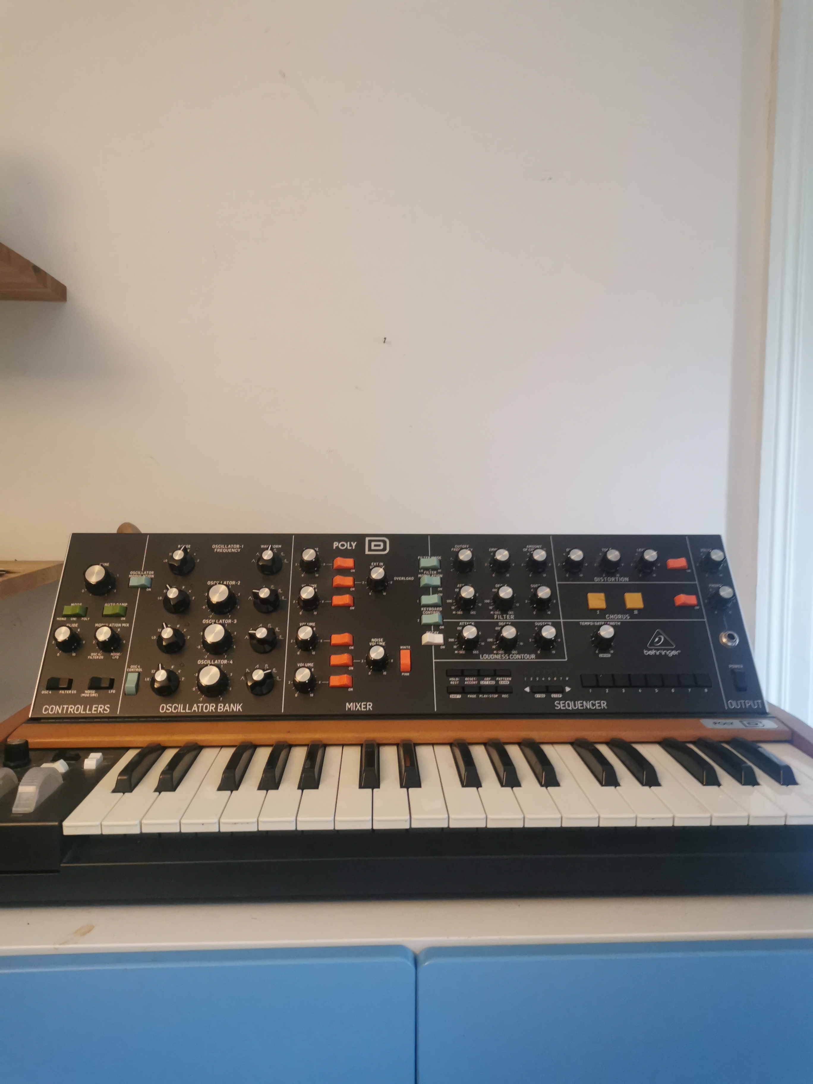 Vend Poly D TBE 