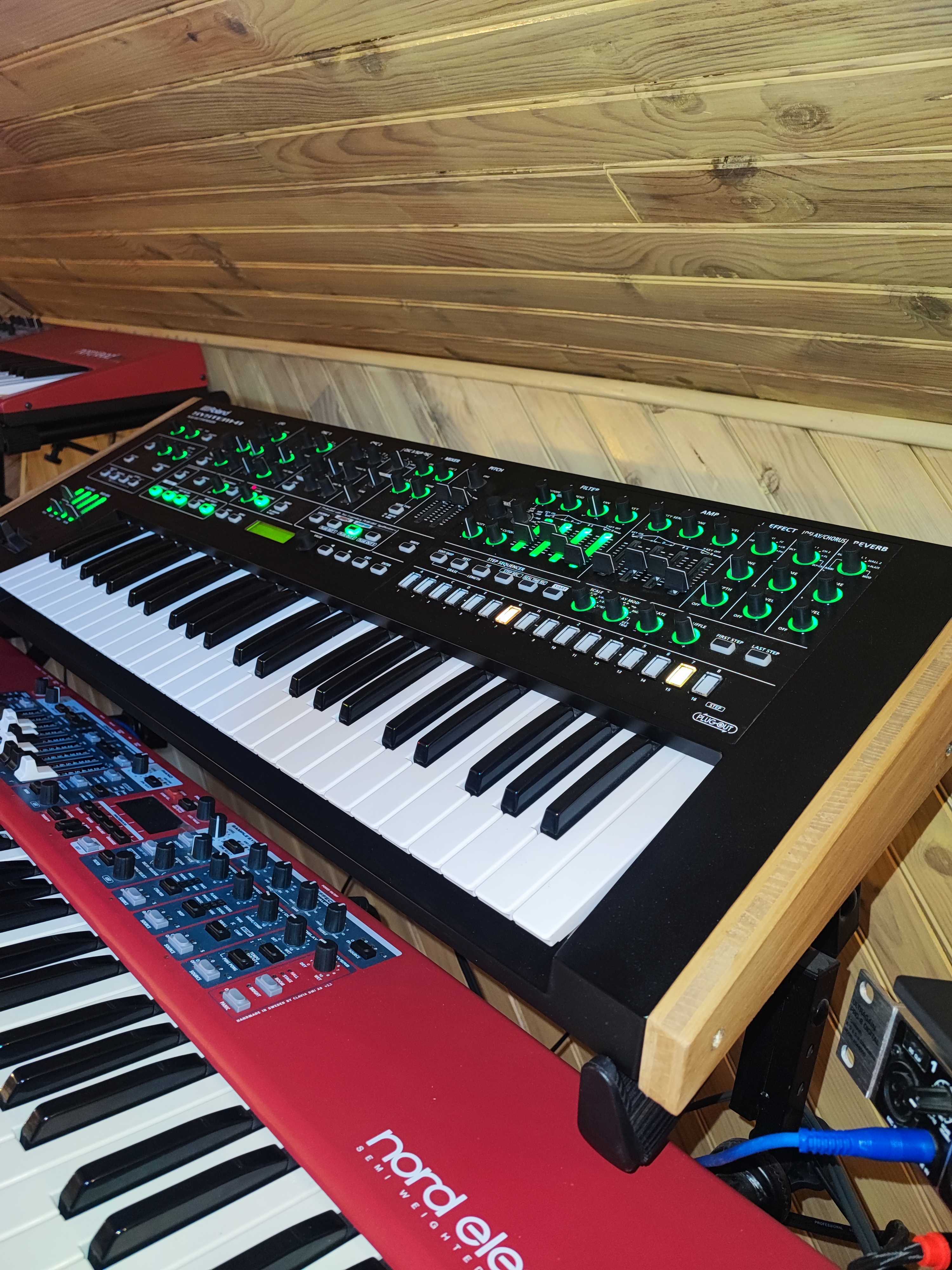 Vends Roland System-8