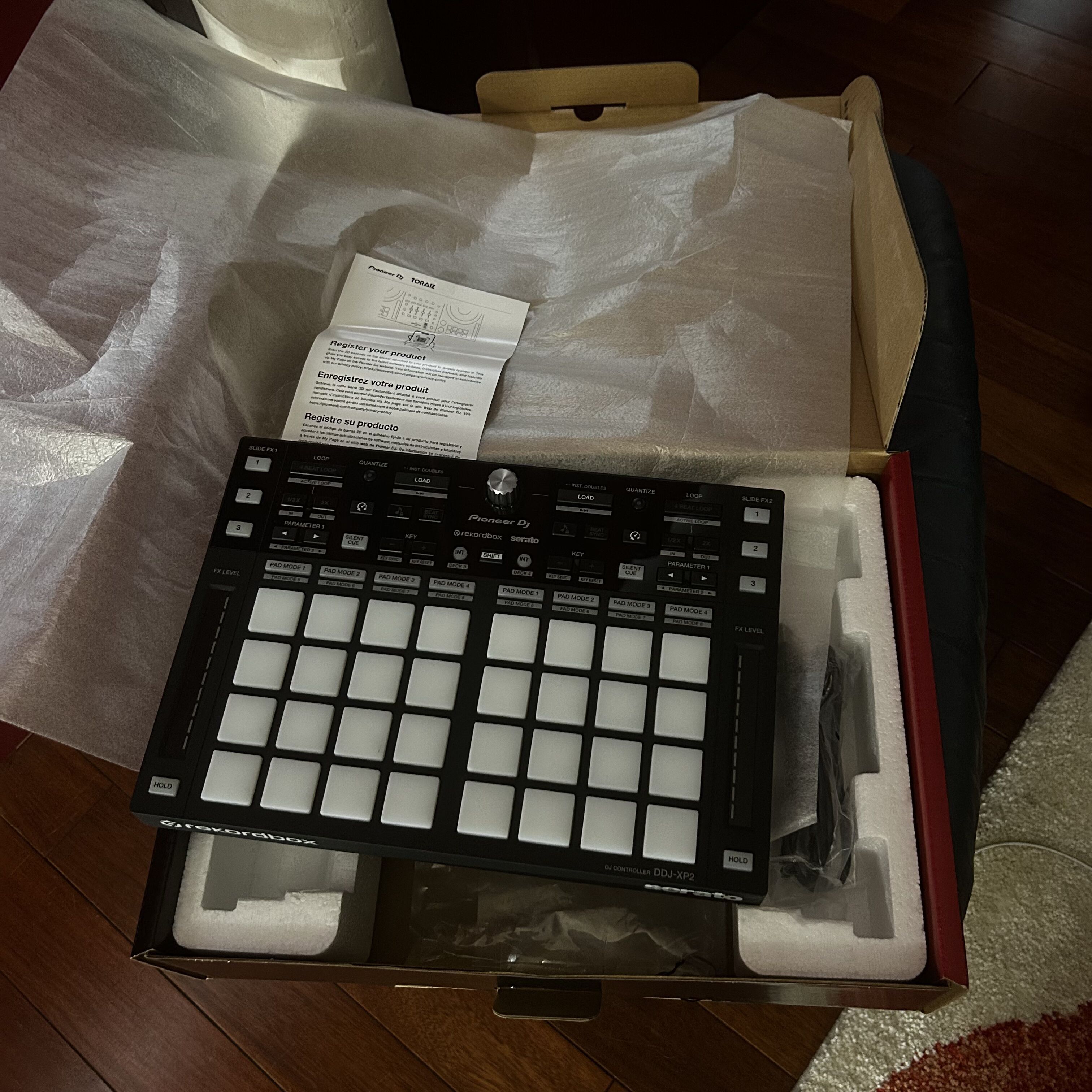 Vends DDJ-XP2 neuf sous garantie dans son carton d'origine
