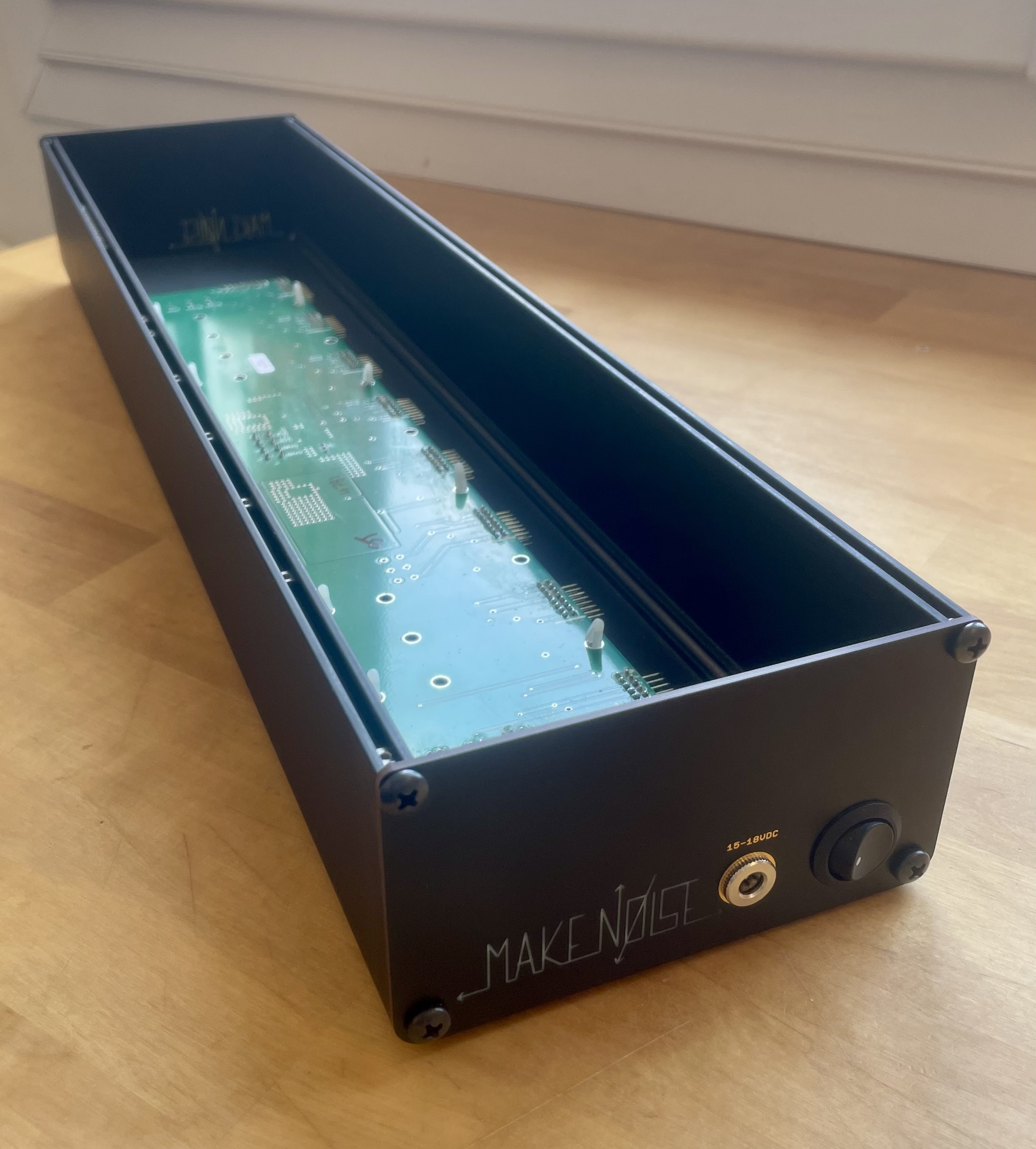 Make Noise Skiff 104HP
