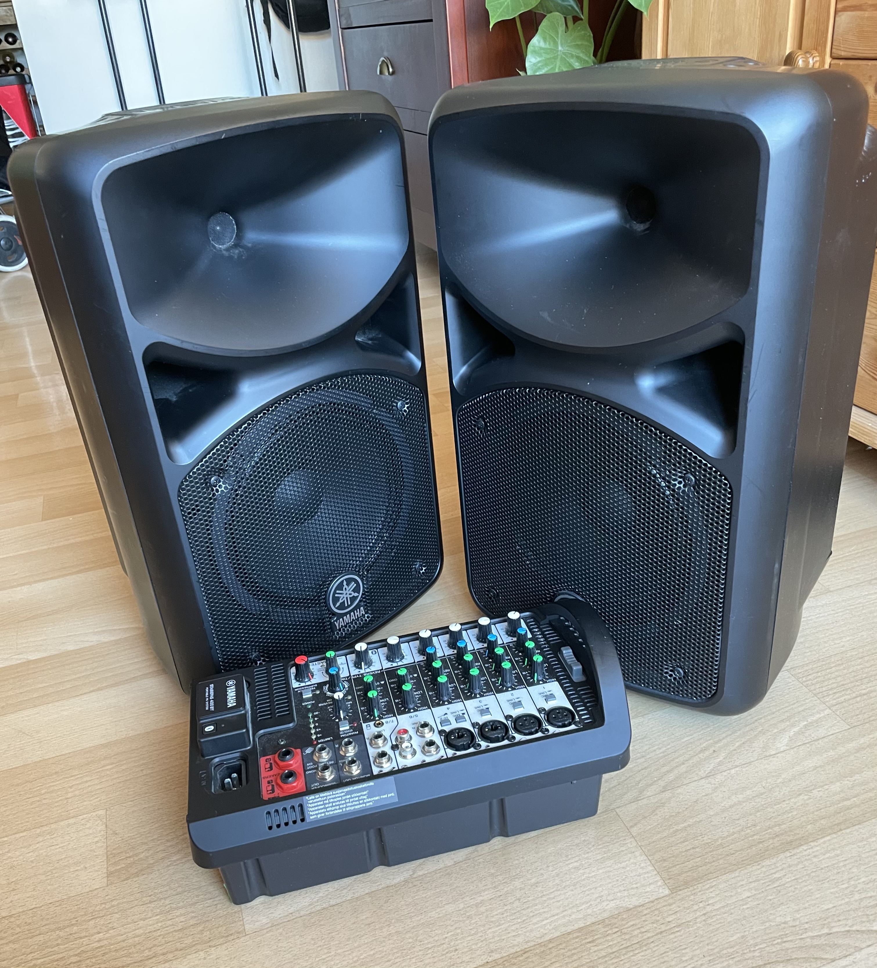 Vends sono portable Yamaha Stagepas 400BT