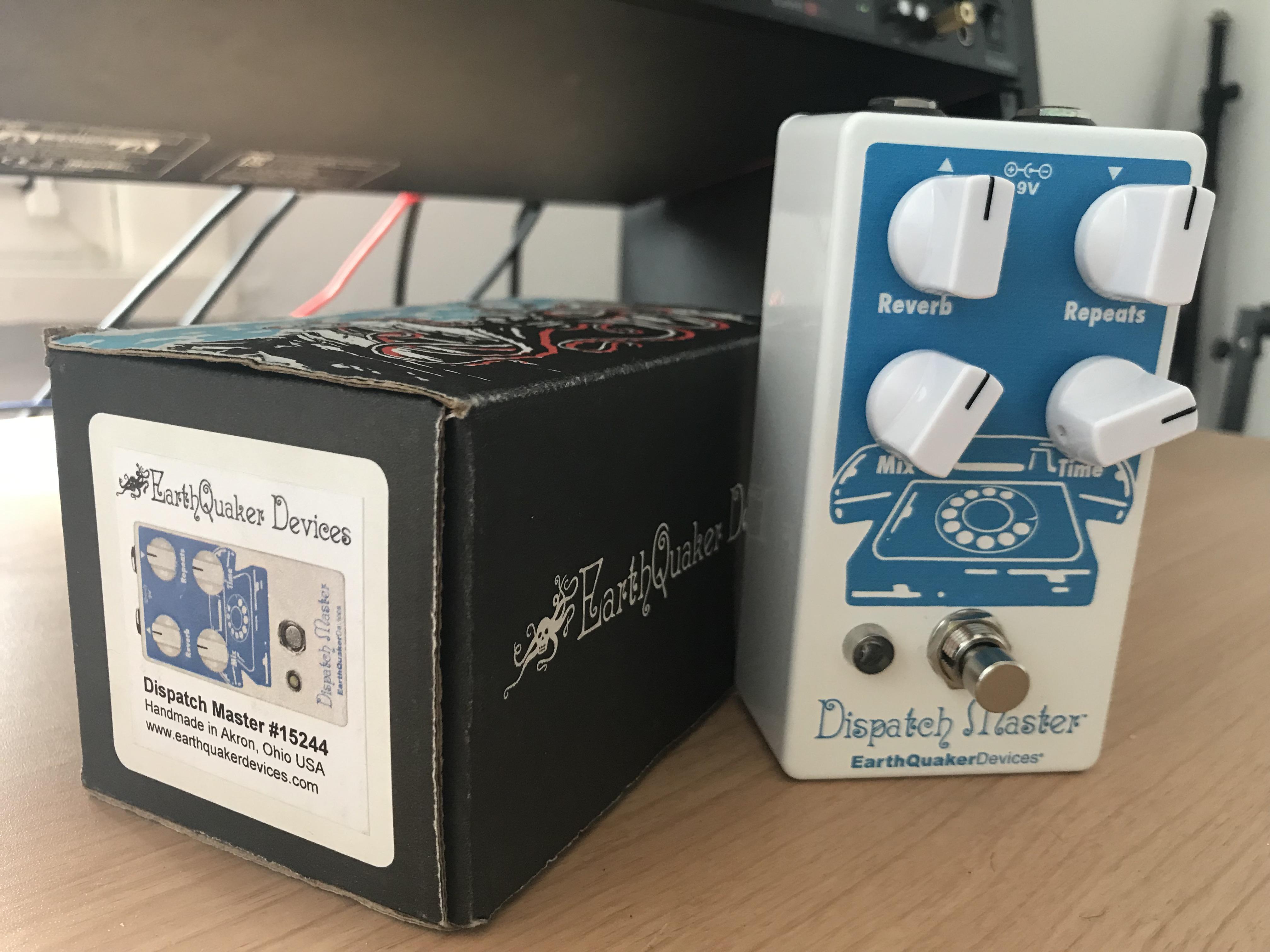 Vends Earthquaker Devices Dispatch Master