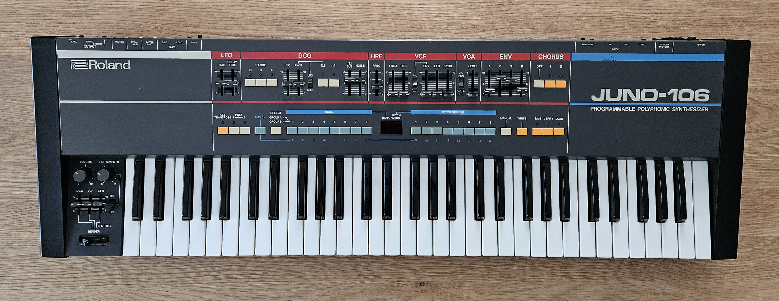 Vends Juno-106 / Excellent état – 100 % fonctionnel