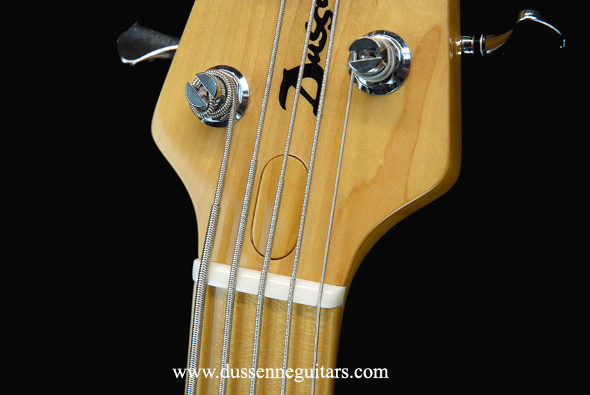 Vends guitare basse 5 cordes
