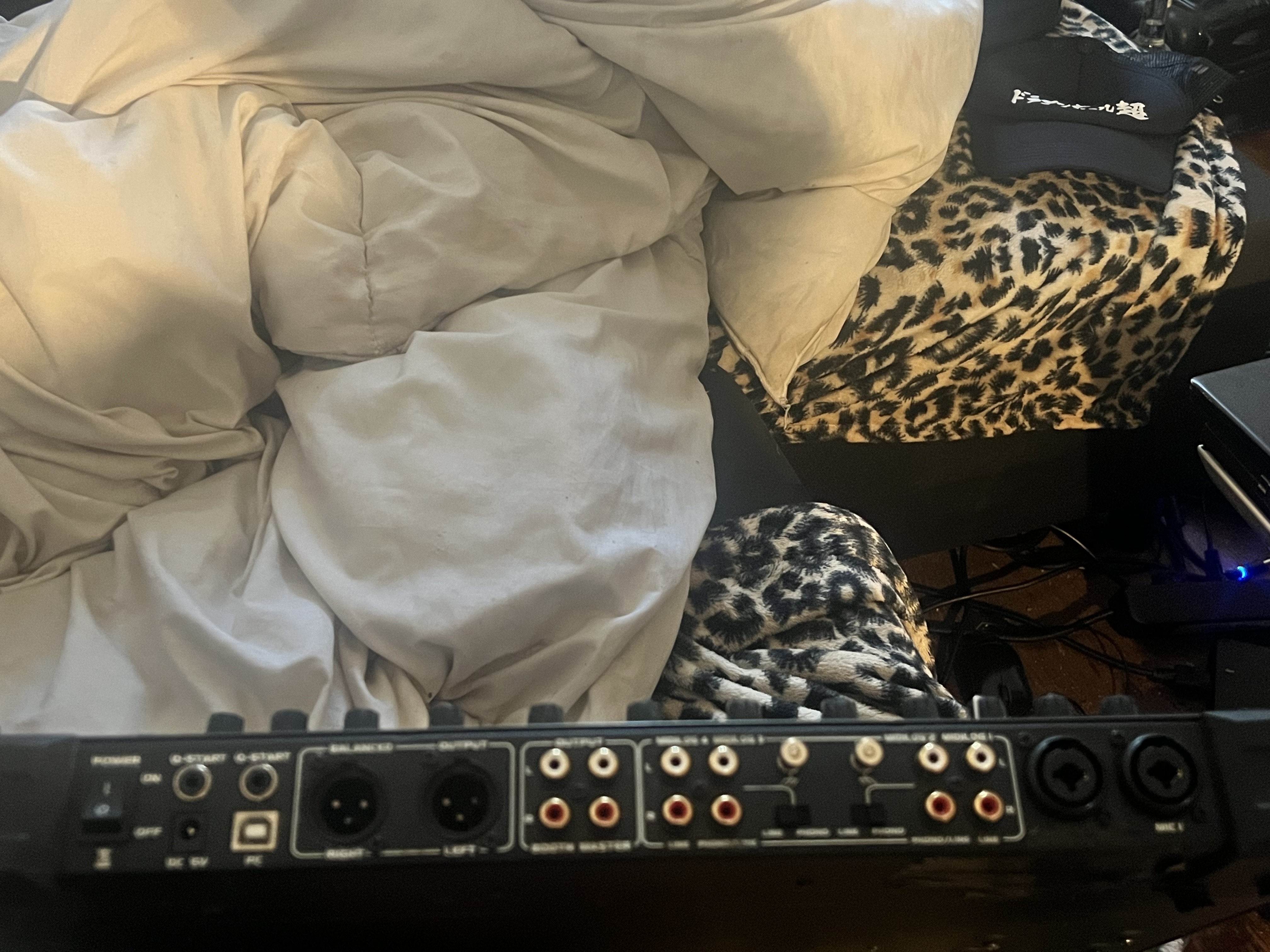 American Audio VMS4  (47122)