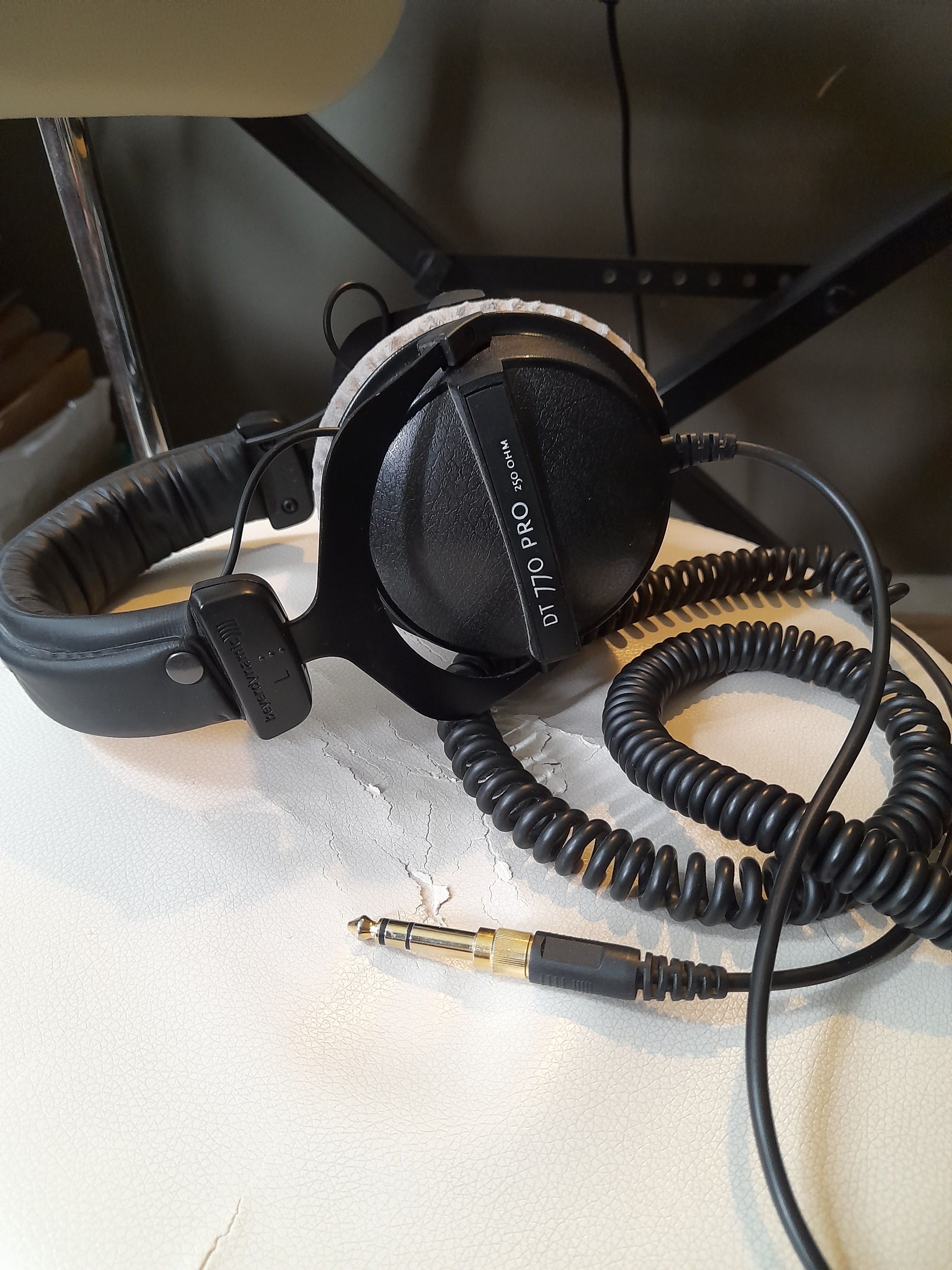 DT 770 250 ohms + coussinets neuves emballées 