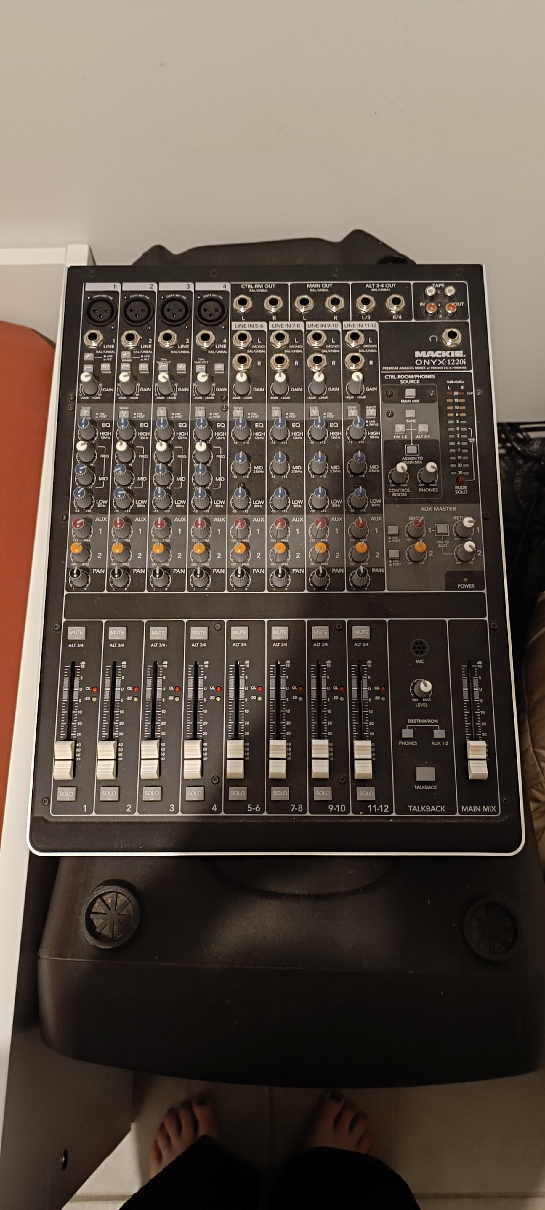 Vends table de mixage onyx 1220i