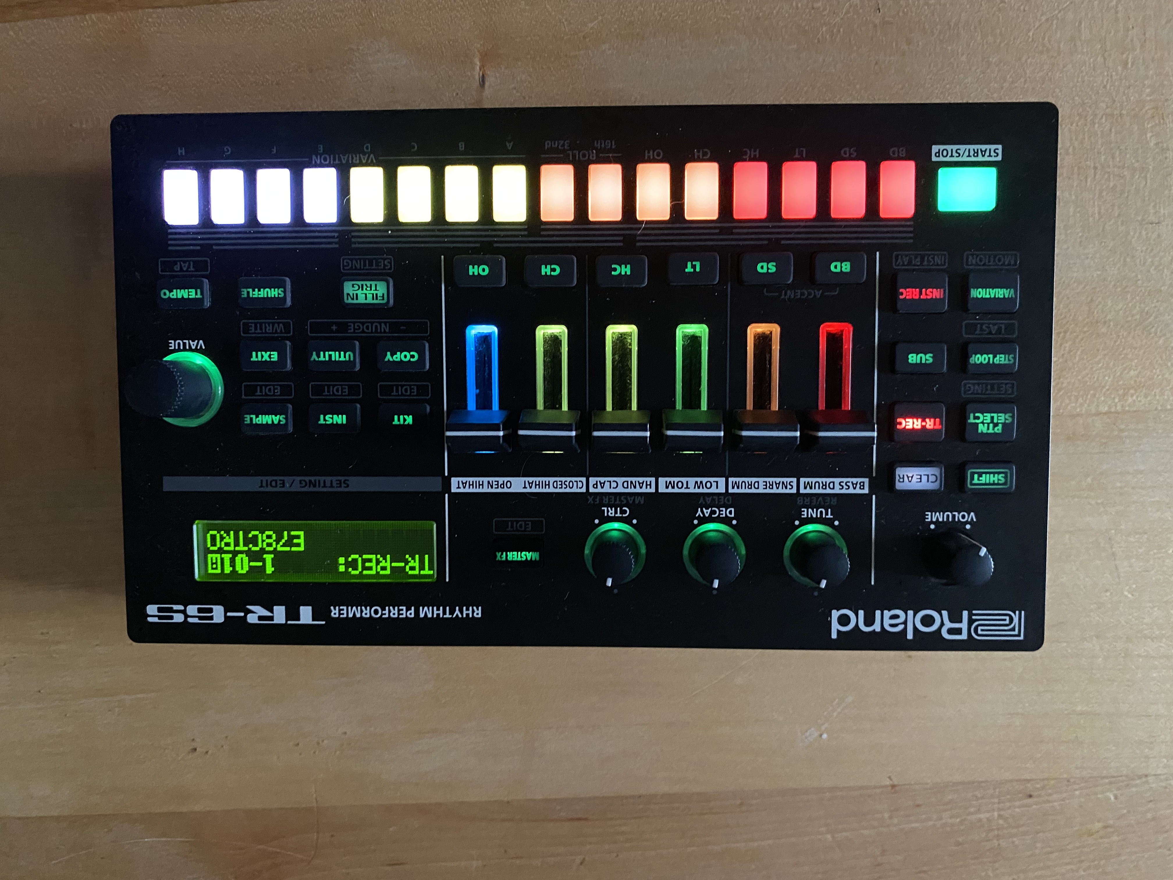 Roland TR6S