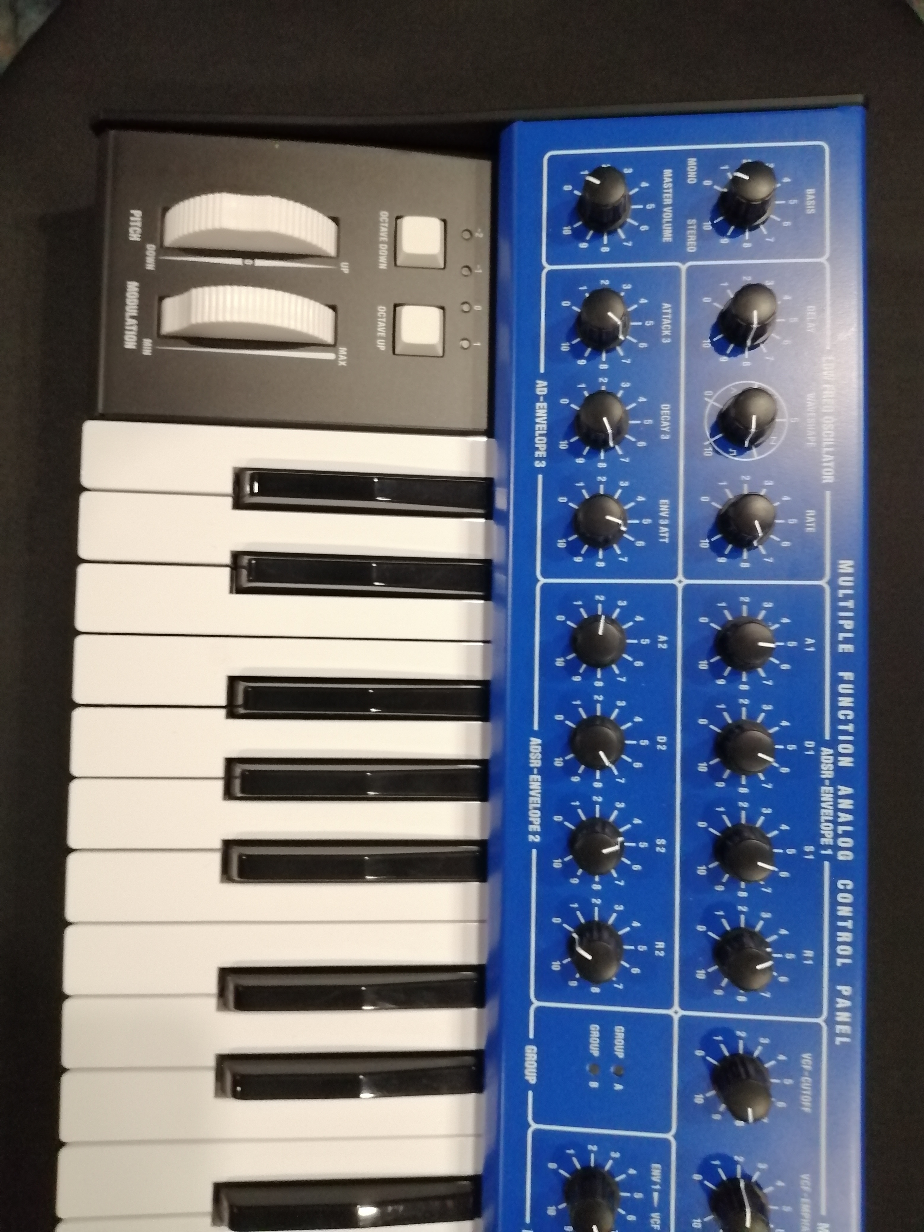 Behringer Wave Etat neuf avril 2026