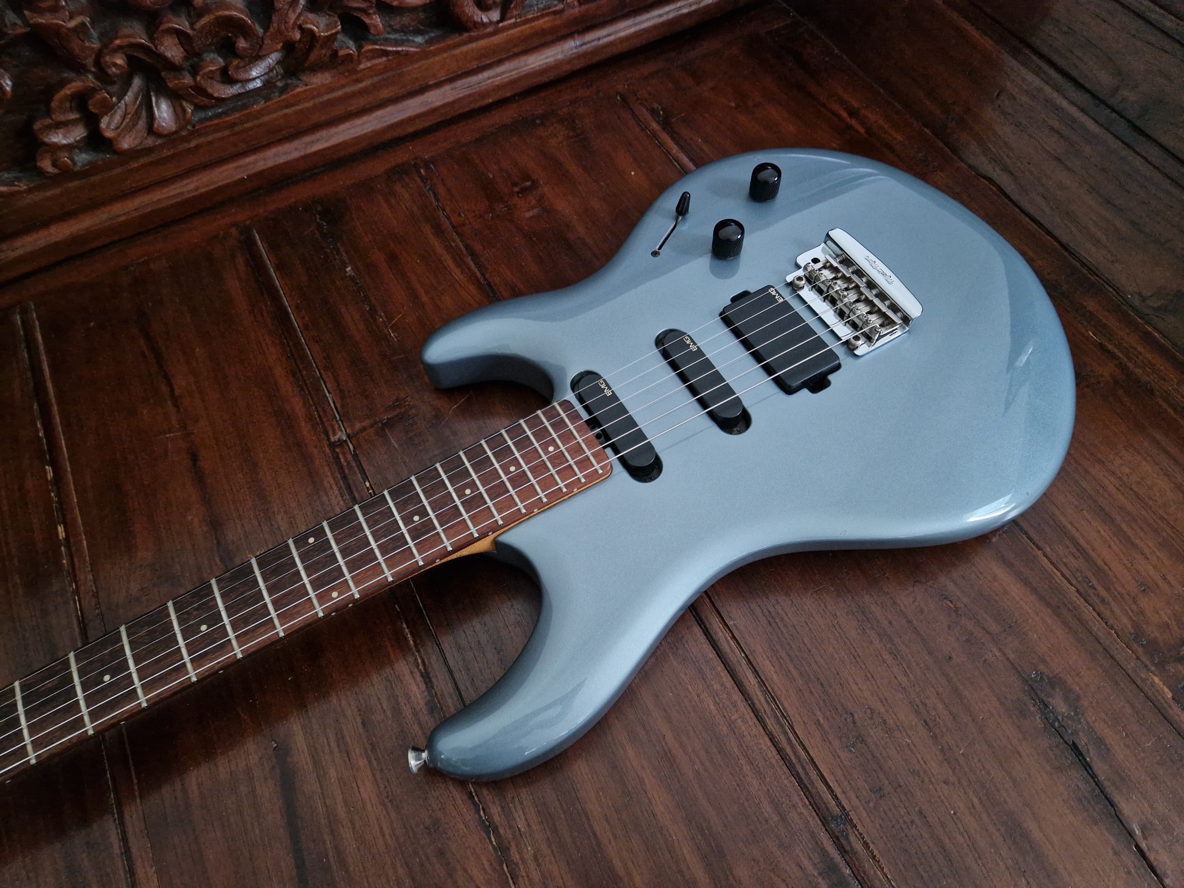 Music Man Luke (Vintage Tremolo) (46895)